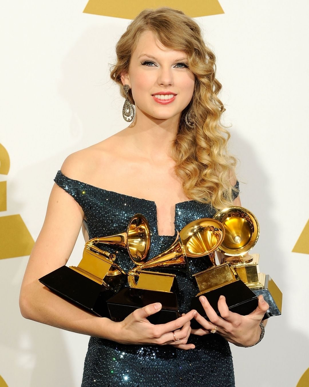 Tủ trang sức kim cương của Taylor Swift - Ảnh 12.