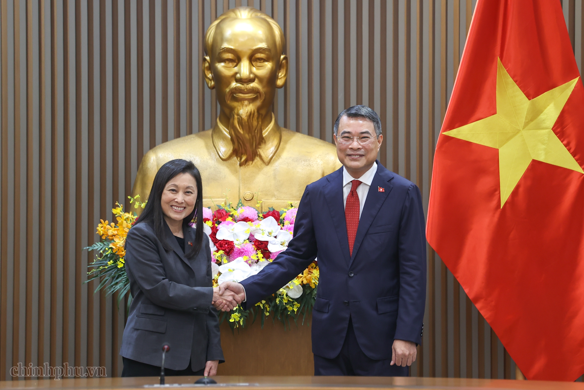 Đại sứ Mỹ chuyển thông điệp 'tự hào là đối tác của Việt Nam' cùng lời cảm ơn từ Tổng thống Trump - Ảnh 1.