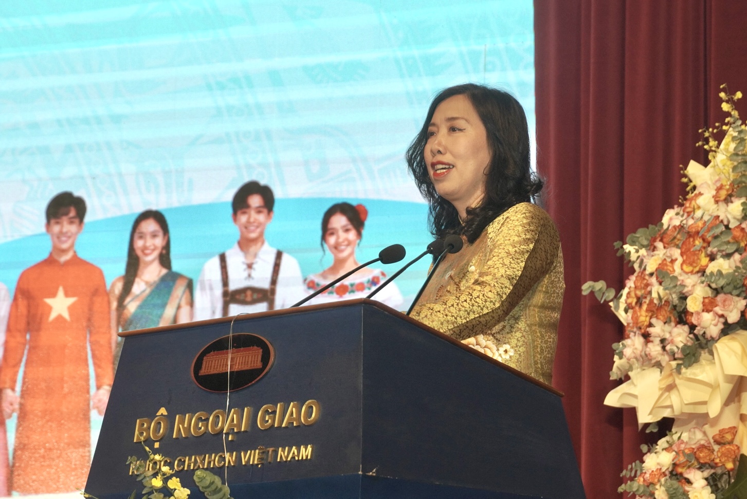 Doanh nhân, chuyên gia, trí thức kiều bào góp phần mở rộng không gian phát triển đất nước - Ảnh 1.