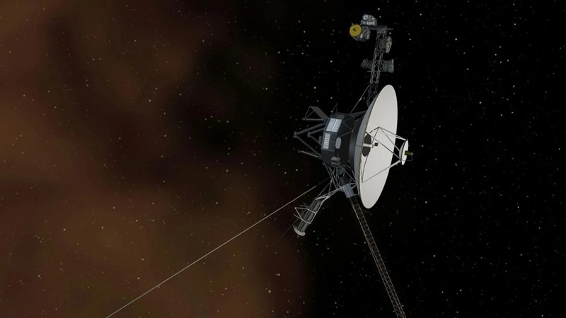 Voyager 1 sắp chạm cột mốc 'một ngày ánh sáng' sau hành trình gần nửa thế kỉ - Ảnh 1.
