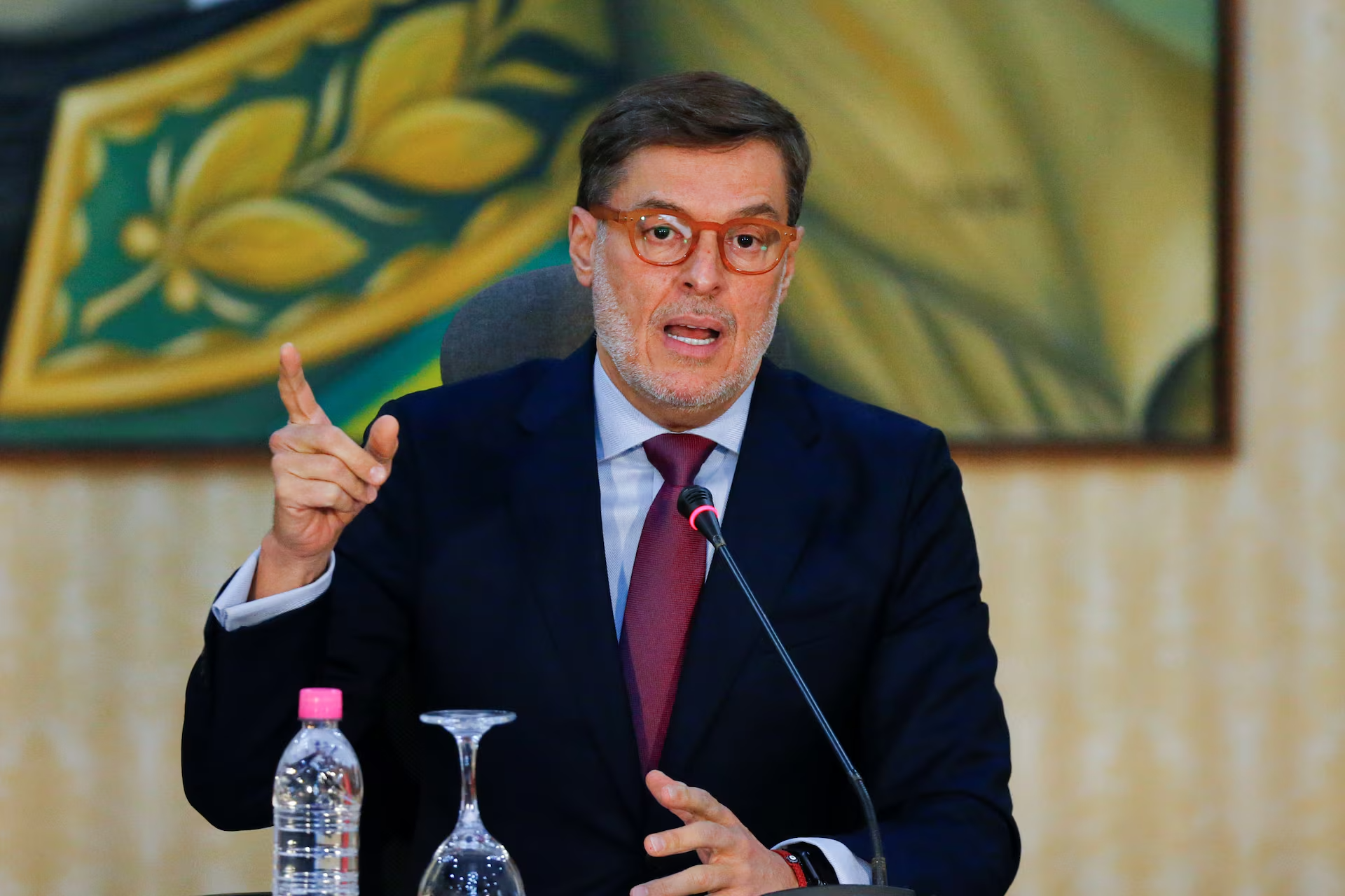 Tin tức thế giới 14-7: Nga tấn công thủ đô Ukraine; Giá dầu thế giới tăng sốc 10% do ông Trump - Ảnh 3.