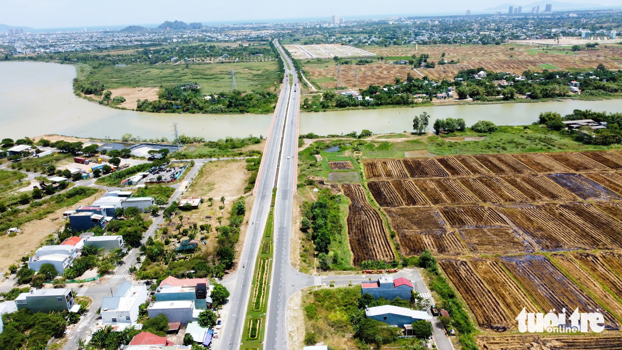 Đà Nẵng áp dụng cơ chế đặc thù gỡ vướng cho dự án của Trung Nam, cảng Tiên Sa - Ảnh 2.