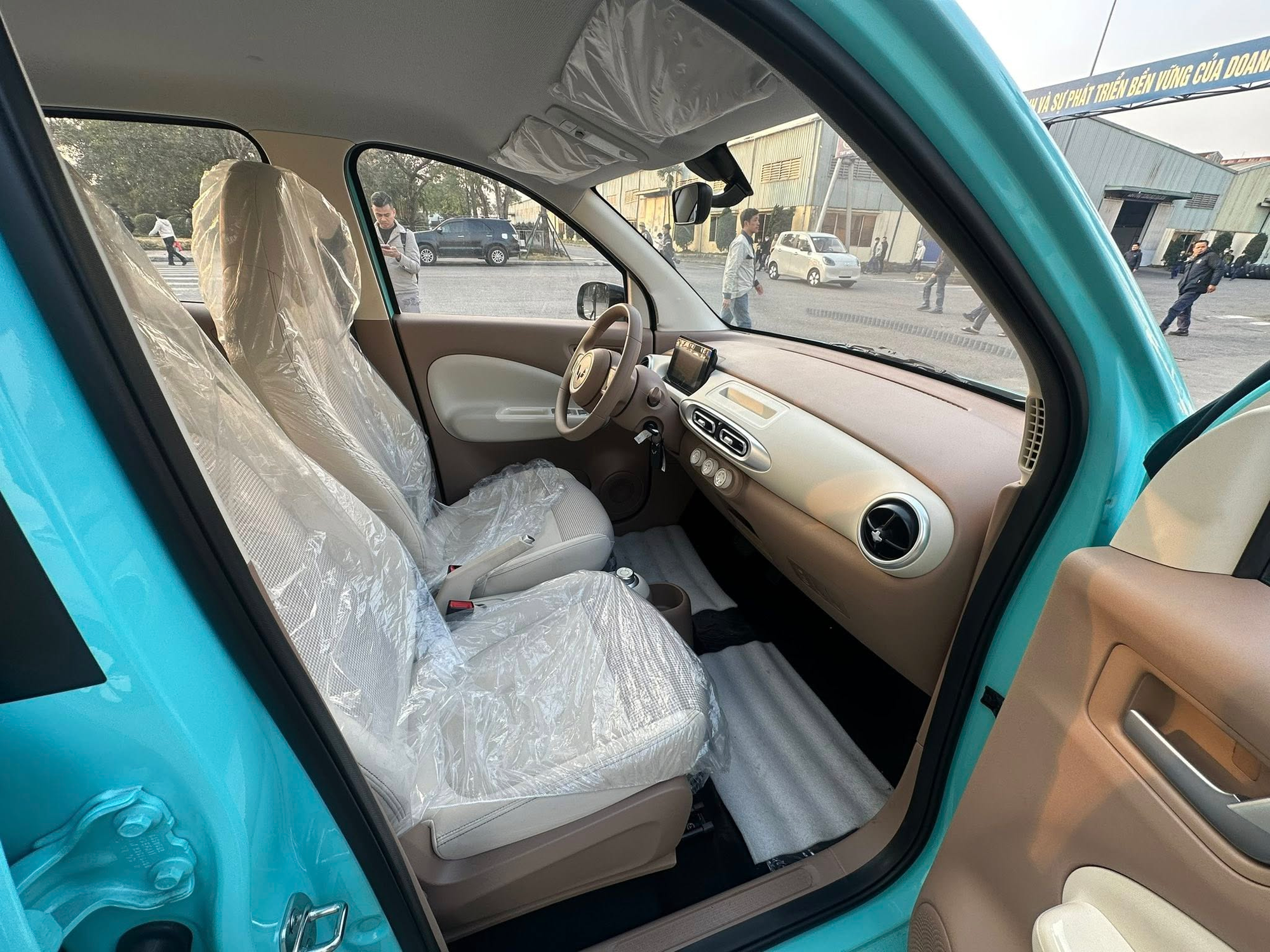 Wuling Macaron mở bán tại Việt Nam, giá từ 269 triệu, thay thế Mini EV, đi tới 300km/sạc - Ảnh 3.