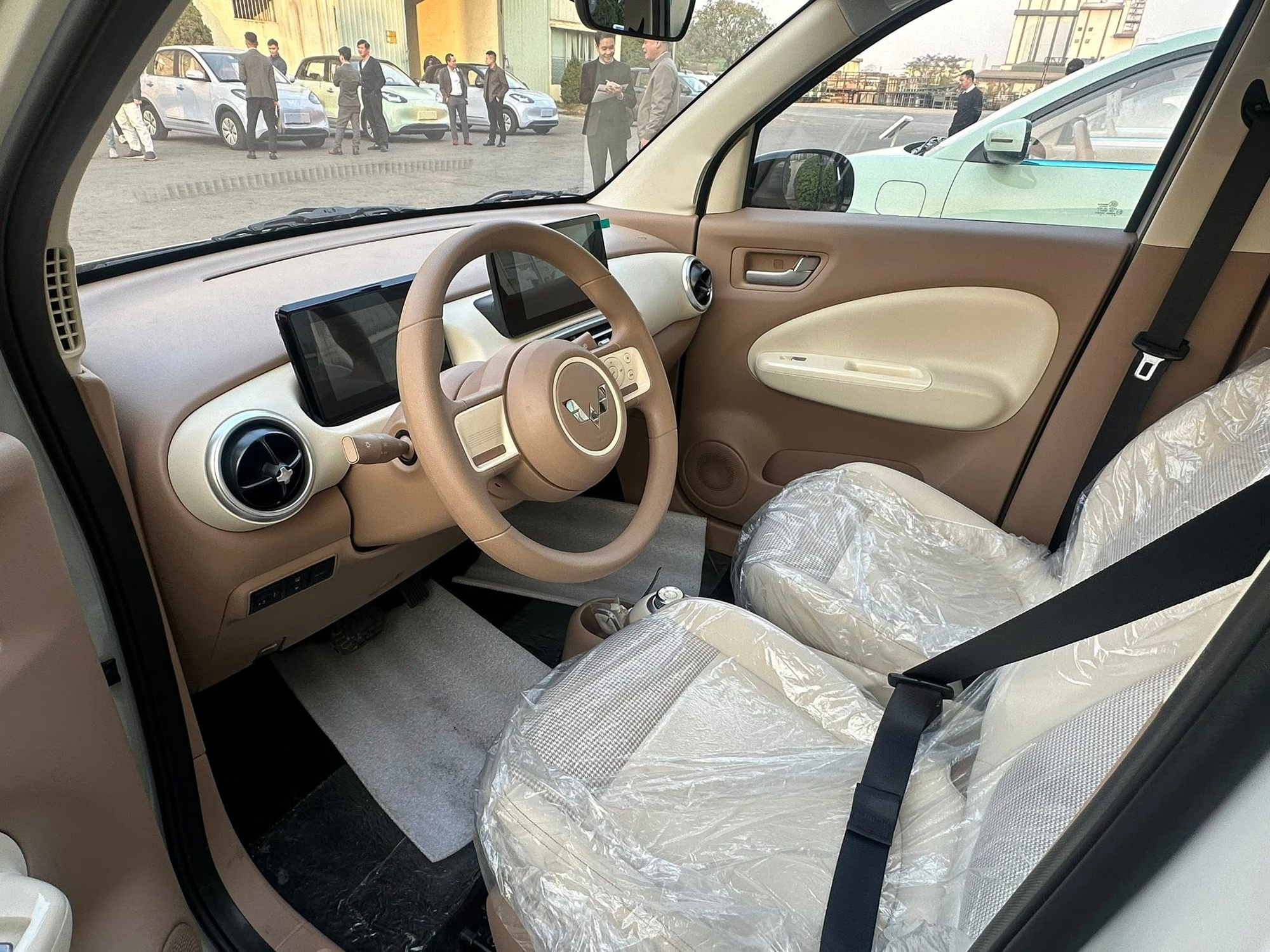 Wuling Macaron mở bán tại Việt Nam, giá từ 269 triệu, thay thế Mini EV, đi tới 300km/sạc - Ảnh 2.