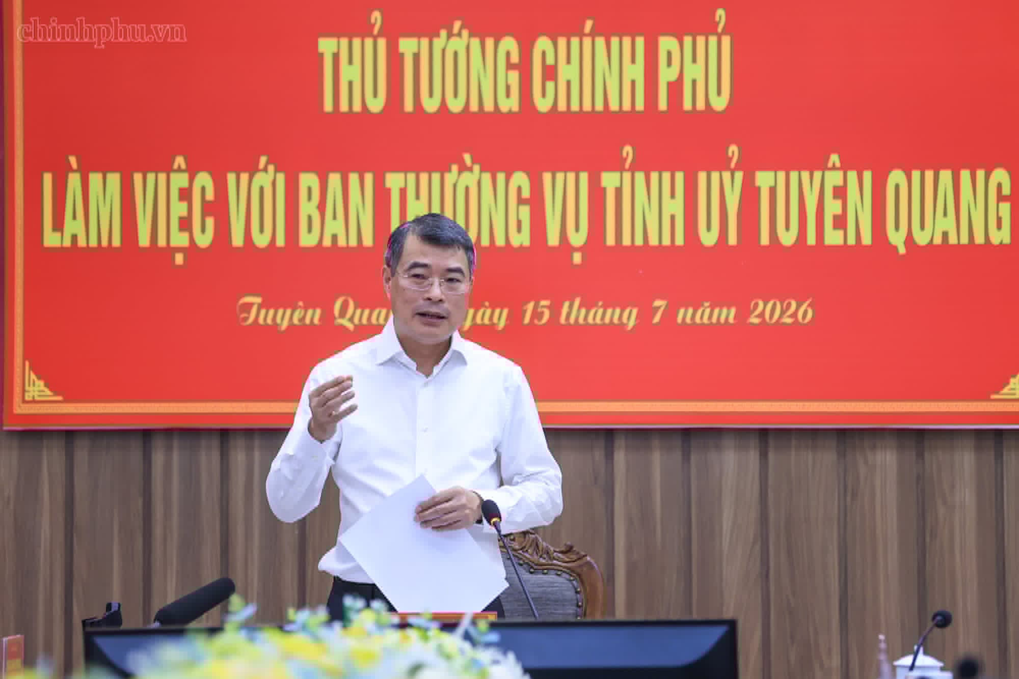Thủ tướng: Vi phạm quy chế thi tại Tuyên Quang là đặc biệt nghiêm trọng, xử nghiêm không có vùng cấm - Ảnh 2.