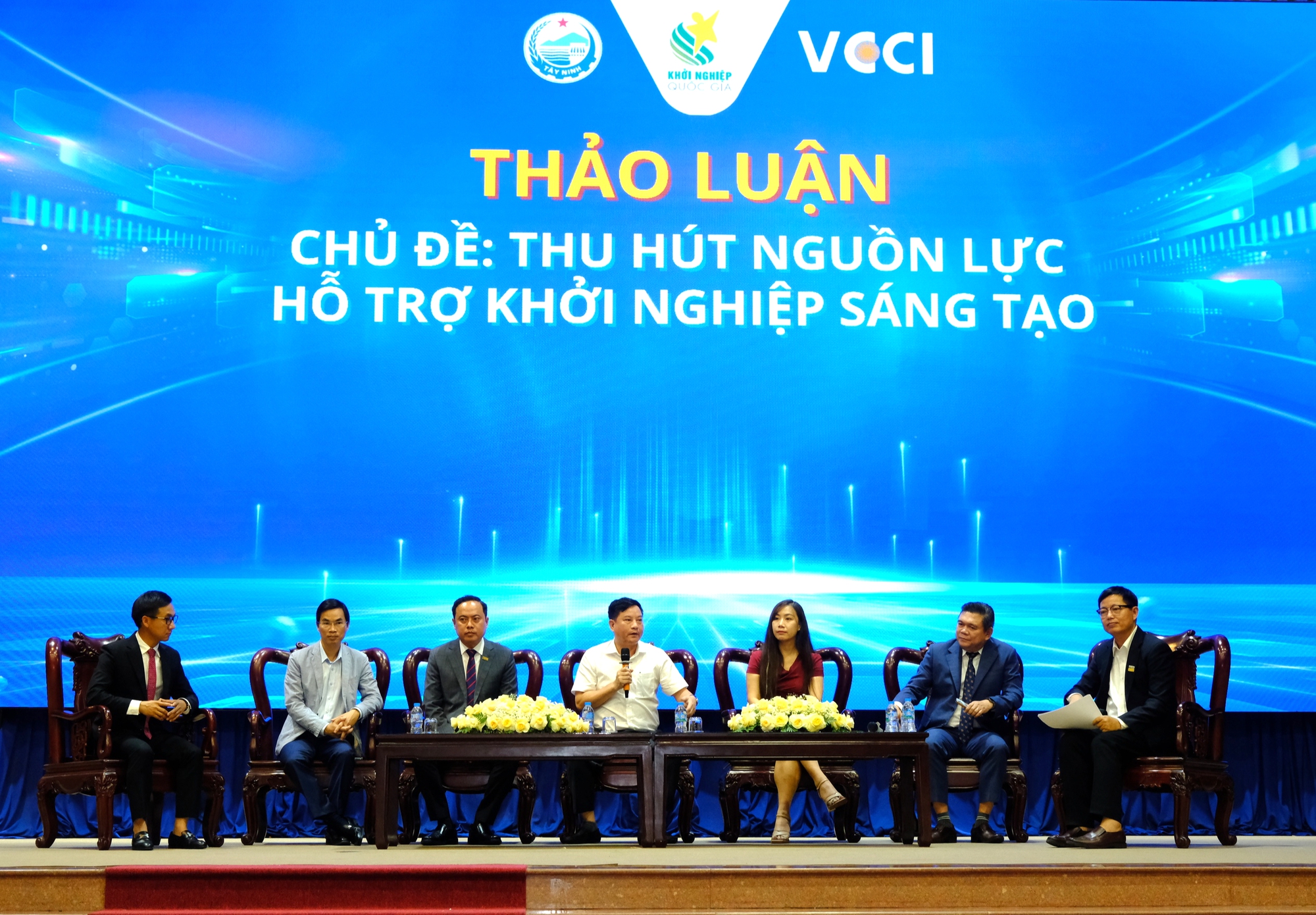 Khởi nghiệp sáng tạo phát triển chưa đồng đều giữa các tỉnh, cần liên kết thành hệ sinh thái chung - Ảnh 1.