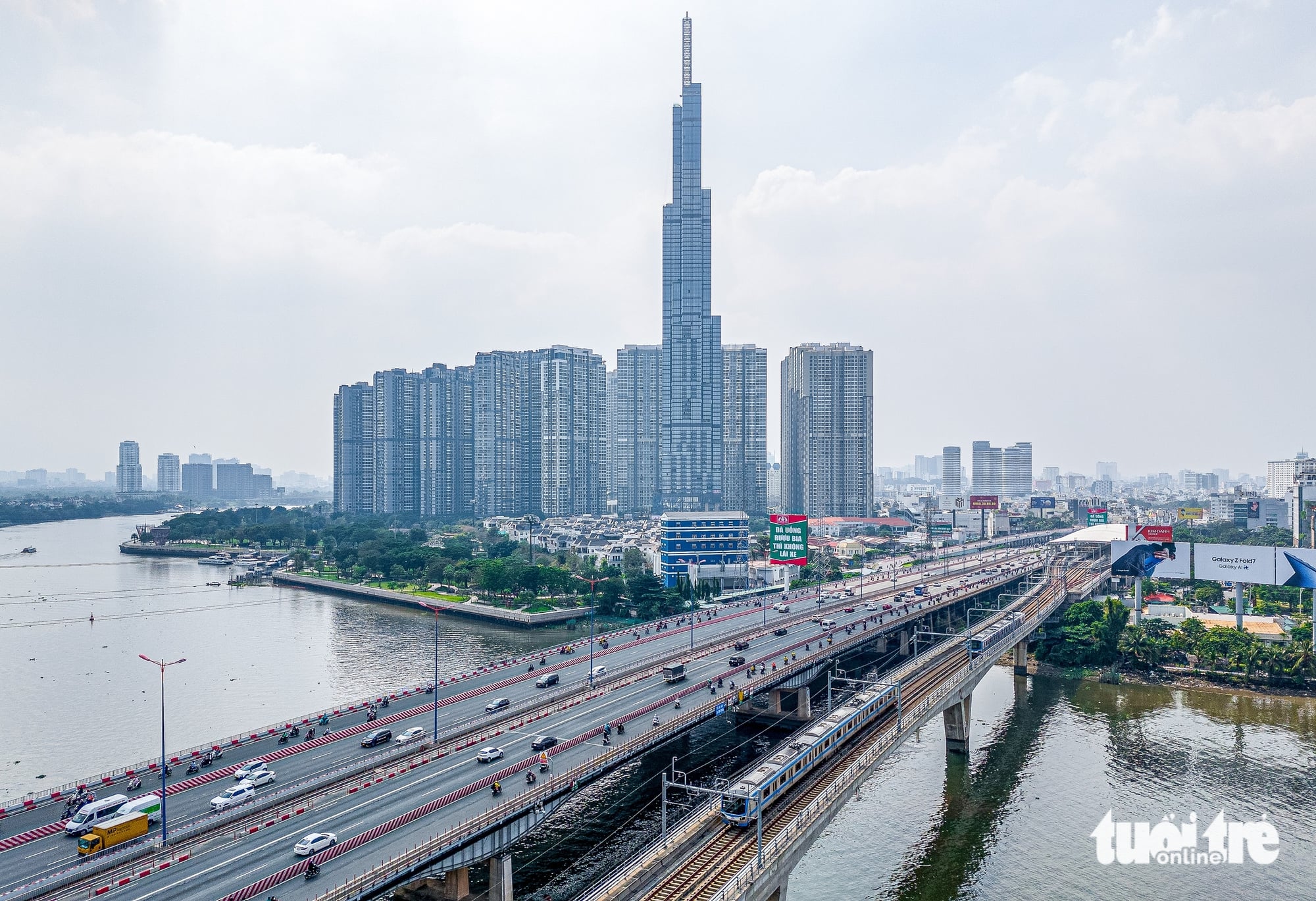 How public transport is driving Ho Chi Minh City's sustainable mobility transition- Ảnh 1.