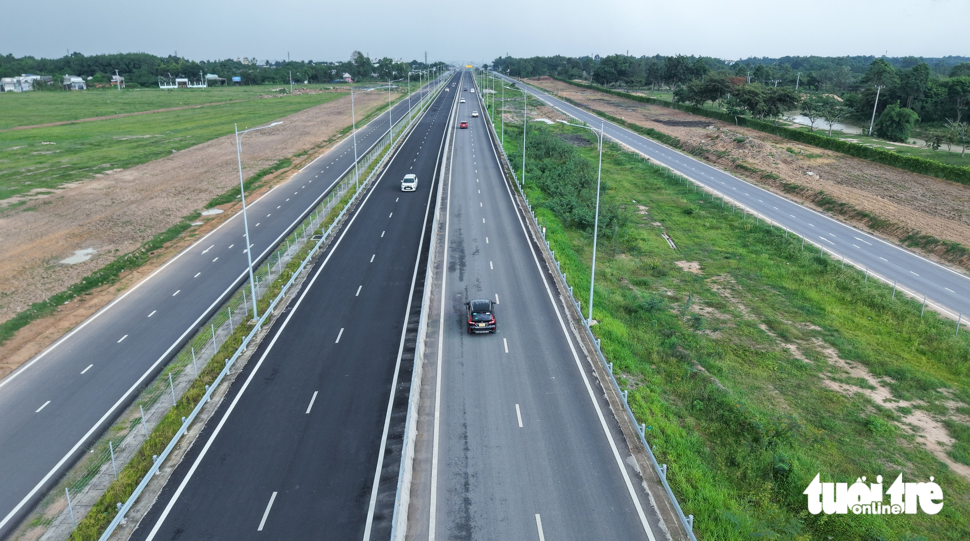 Đường vào “trái tim” công trường xây dựng sân bay Long Thành - Ảnh 10.