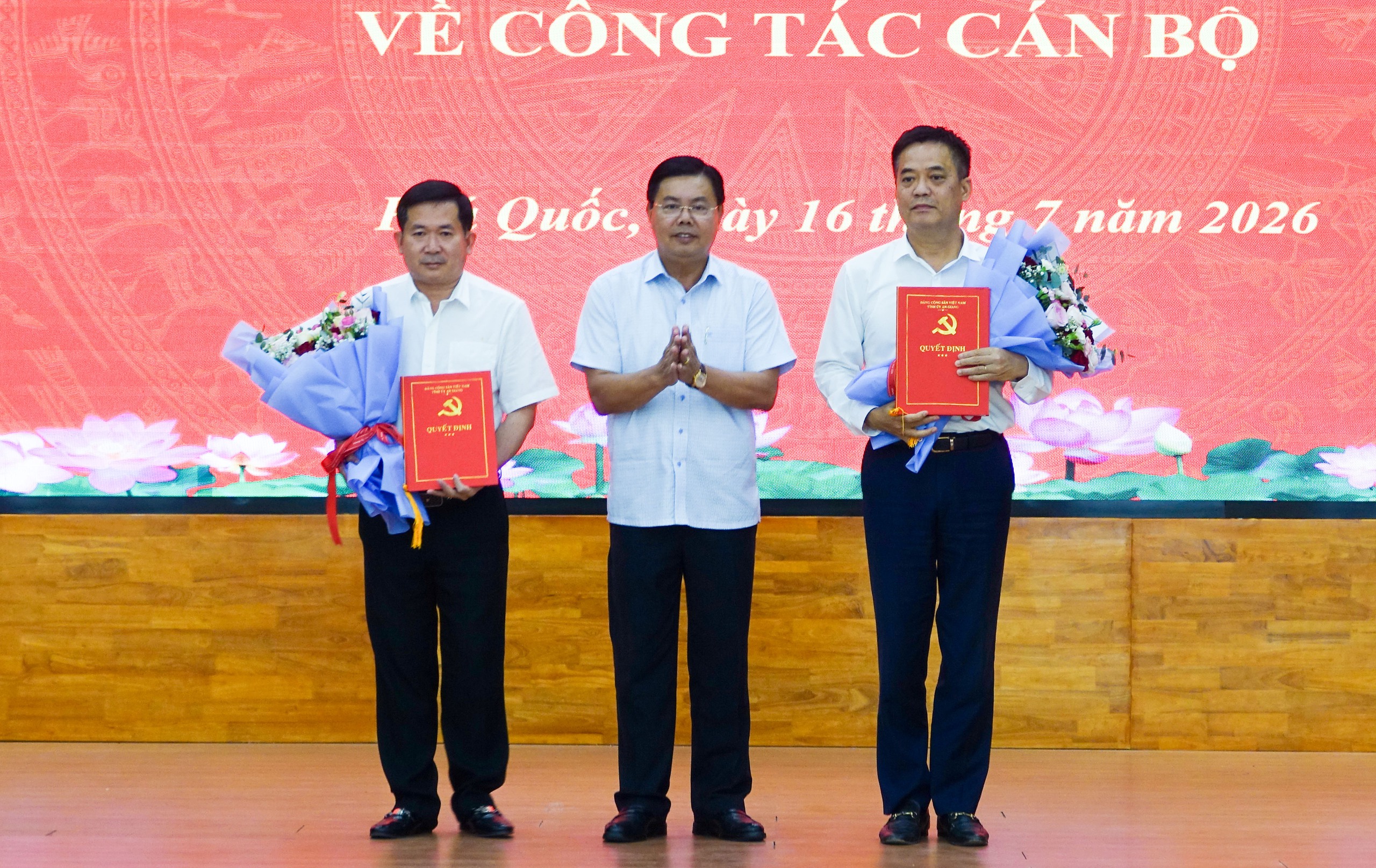 Ông Đinh Văn Nơi chính thức giữ chức Bí thư Đảng ủy đặc khu Phú Quốc - Ảnh 1.
