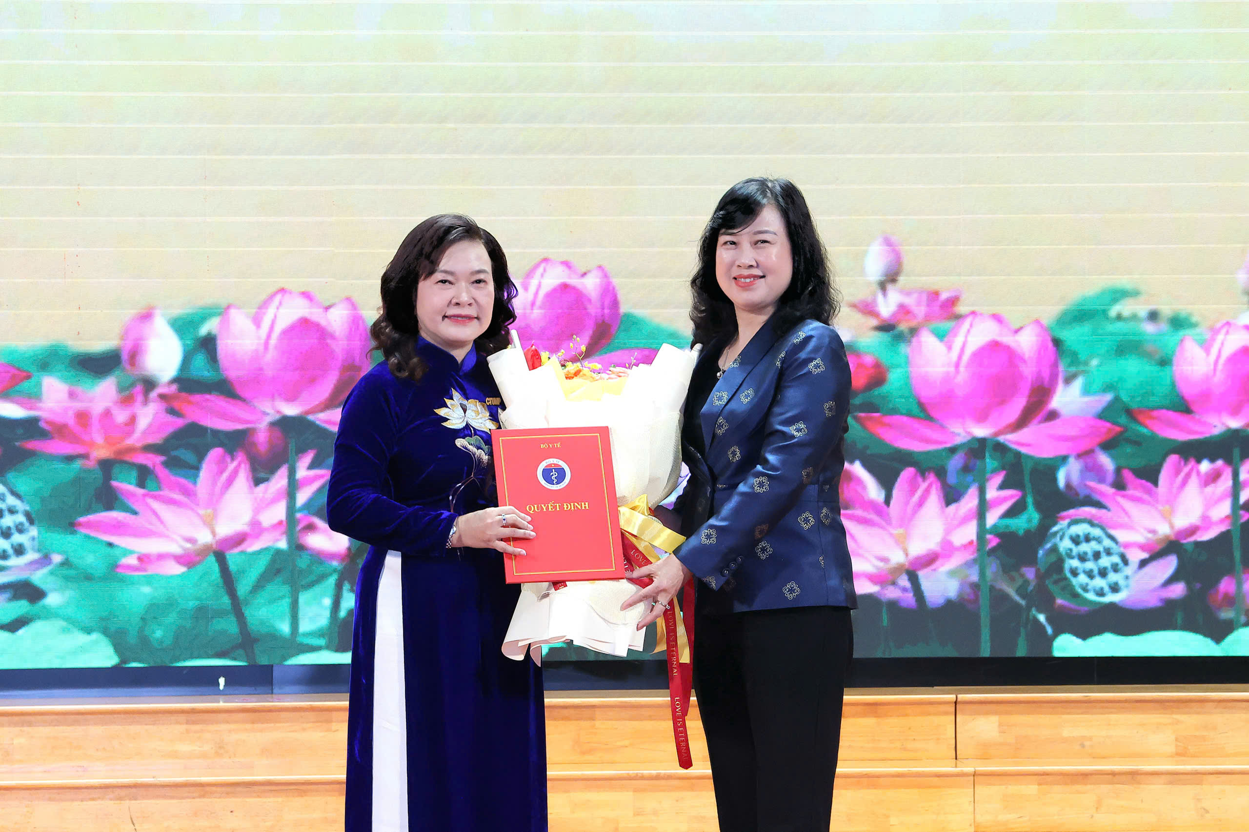 Tân hiệu trưởng Trường ĐHYD Cần Thơ: muốn xây dựng là trường trọng điểm quốc gia - Ảnh 1.