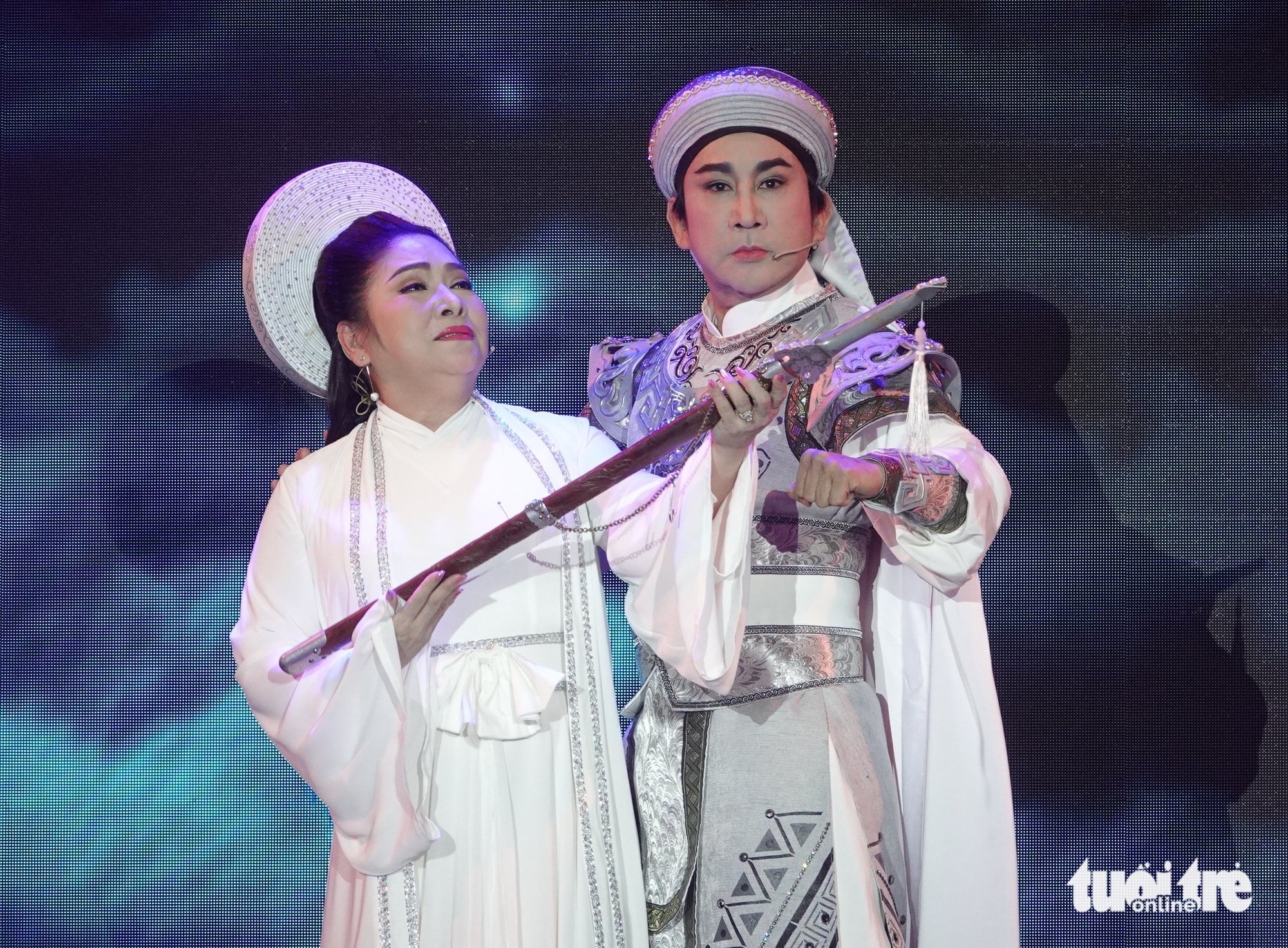 Kim Tử Long: Ai cũng có thể ca bài Võ Đông Sơ - Ảnh 1.