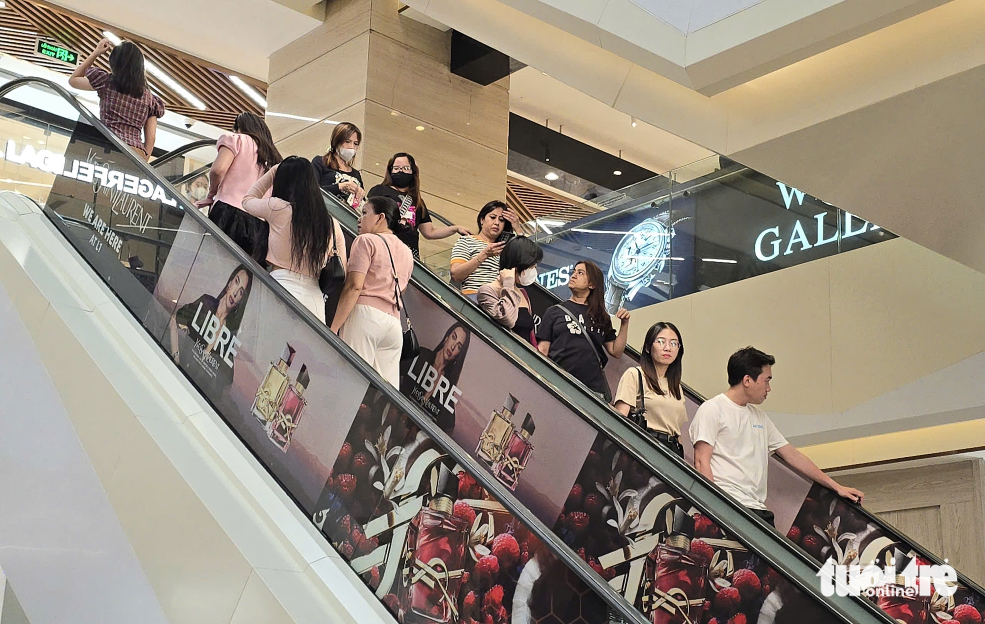 Nghịch lý khi chính gen Z mới đang 'hồi sinh' các trung tâm thương mại - Ảnh 5.