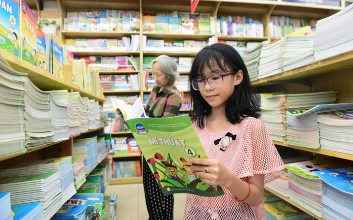 Ho Chi Minh City to spend nearly $11mn on textbooks for students - Ảnh 1.