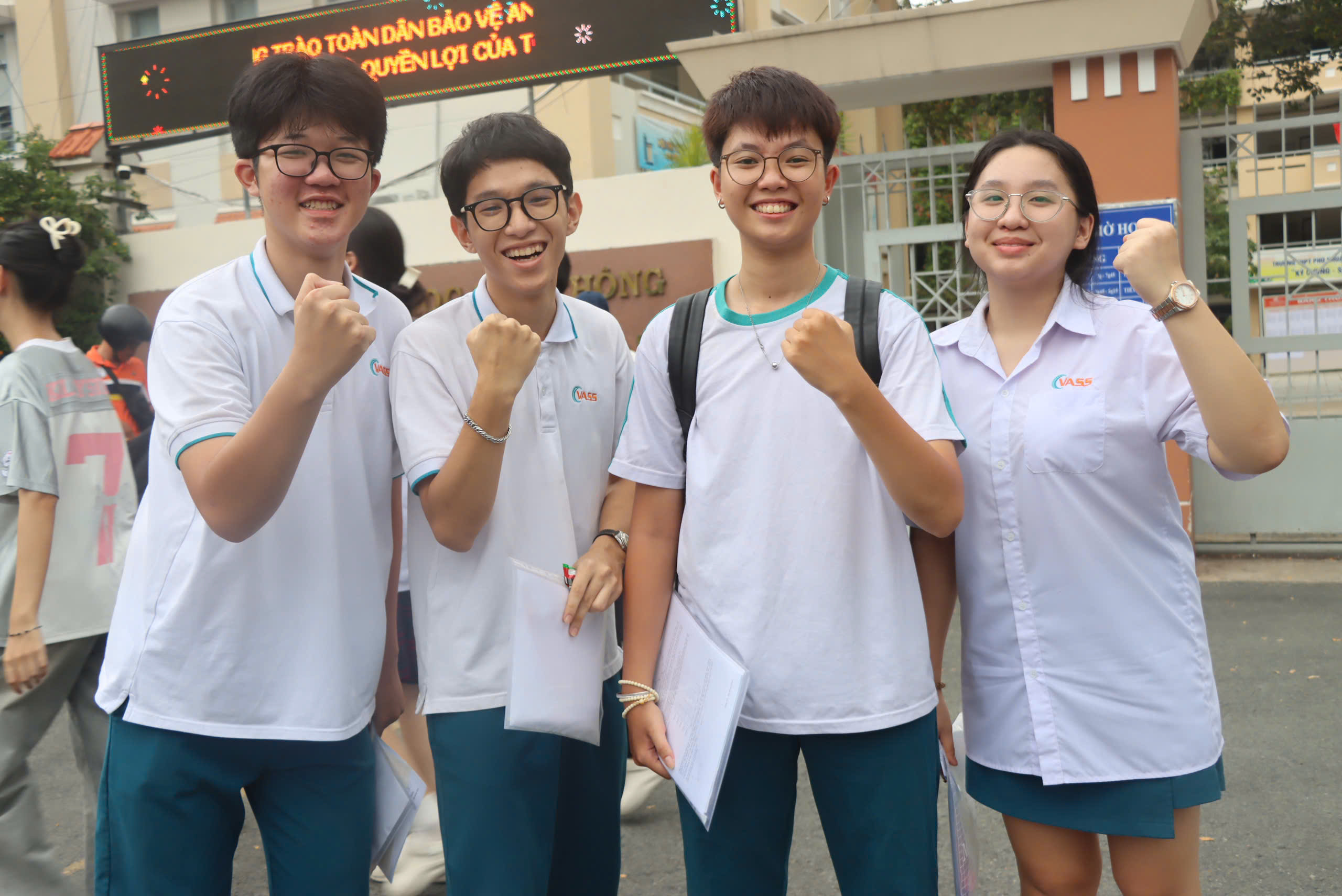 Thi tốt nghiệp THPT và tuyển sinh đại học 2026: Cân nhắc nhiều phương án hiệu quả - Ảnh 1.