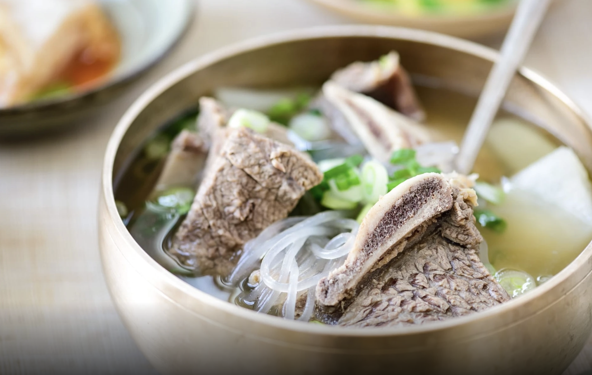 Chợ thịt chó nổi tiếng nhất Hàn Quốc ra sao trước lệnh cấm? - Ảnh 3.