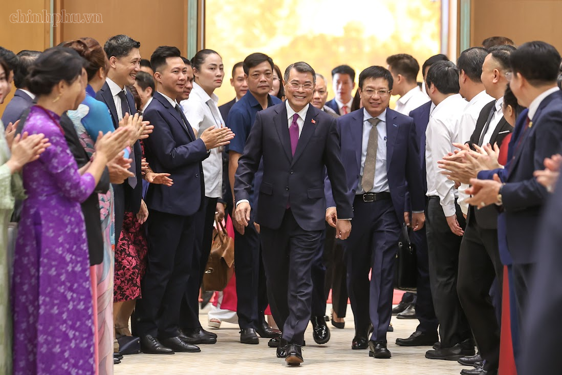 Hội nghị Thường trực Chính phủ với cộng đồng doanh nghiệp - Ảnh 1.