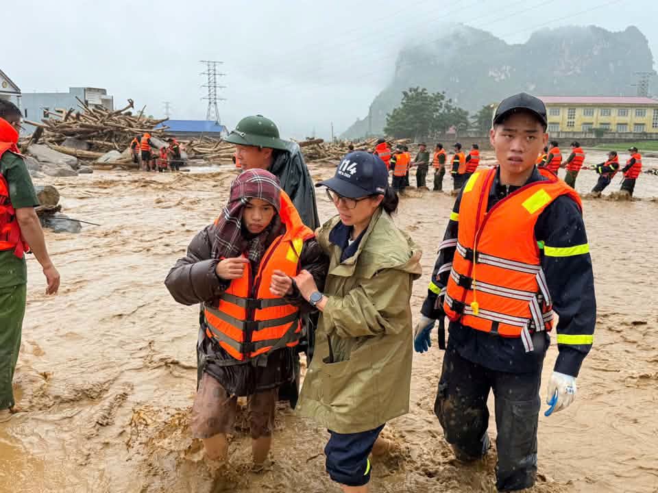 Floods kill 1, leave 6 missing, devastate homes in Vietnam’s Lai Chau- Ảnh 10.