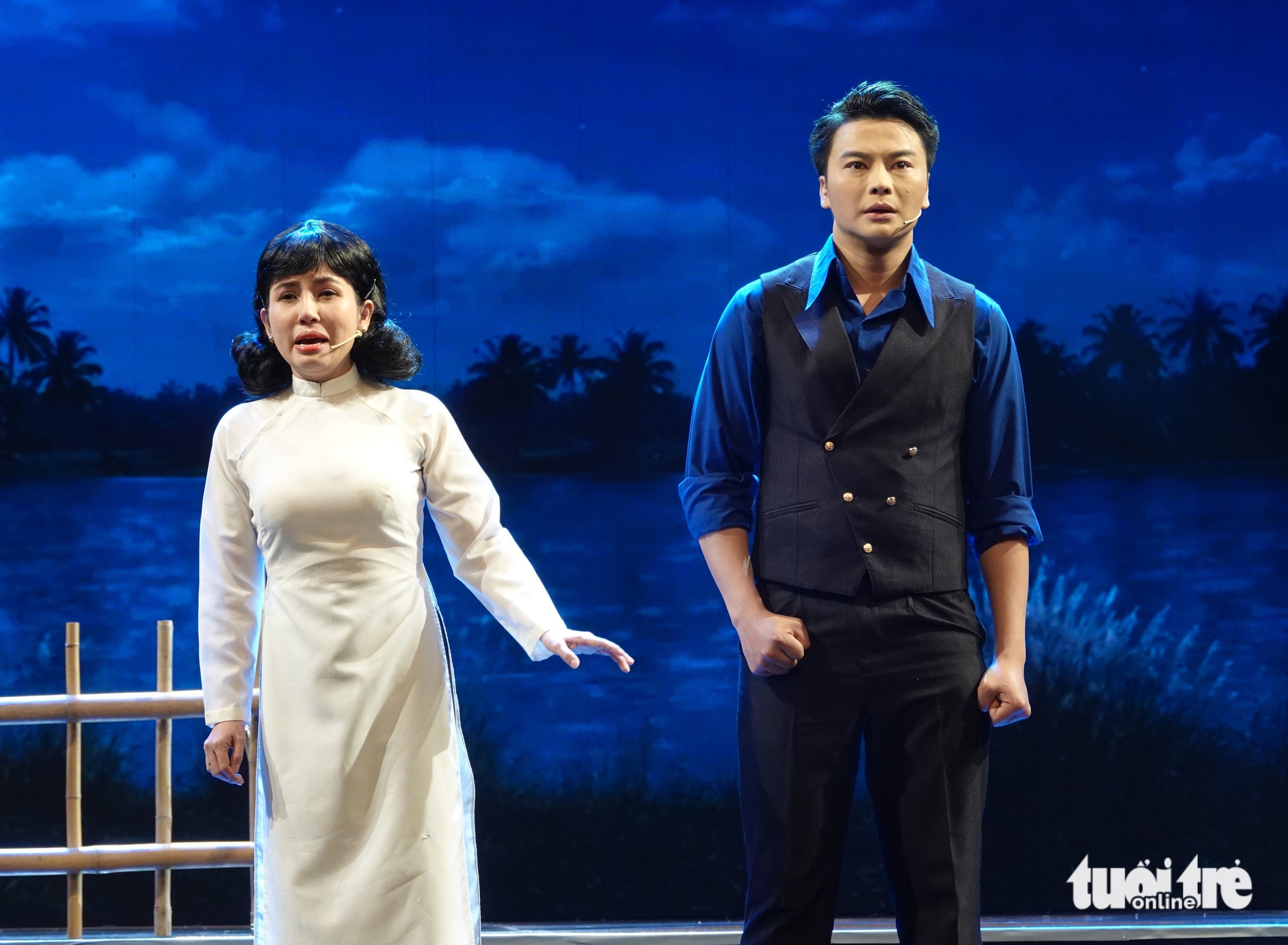 Chuông vàng vọng cổ Võ Minh Lâm, Thu Vân, Phương Cẩm Ngọc với bi kịch Giông tố đêm thu - Ảnh 2.