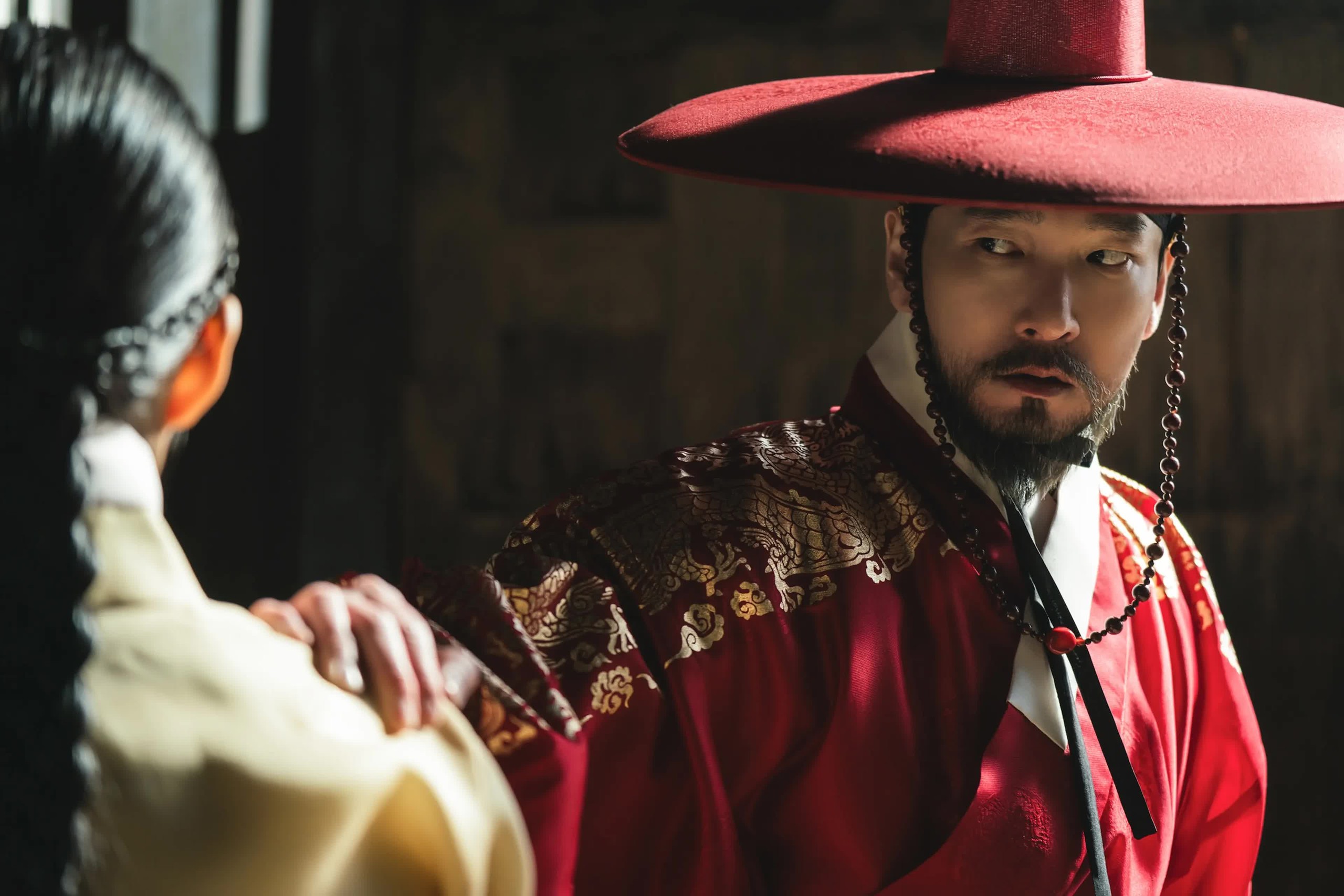 Lời nguyền Đông Cung: Cú hụt chân của 'bom tấn' Netflix - Ảnh 5.