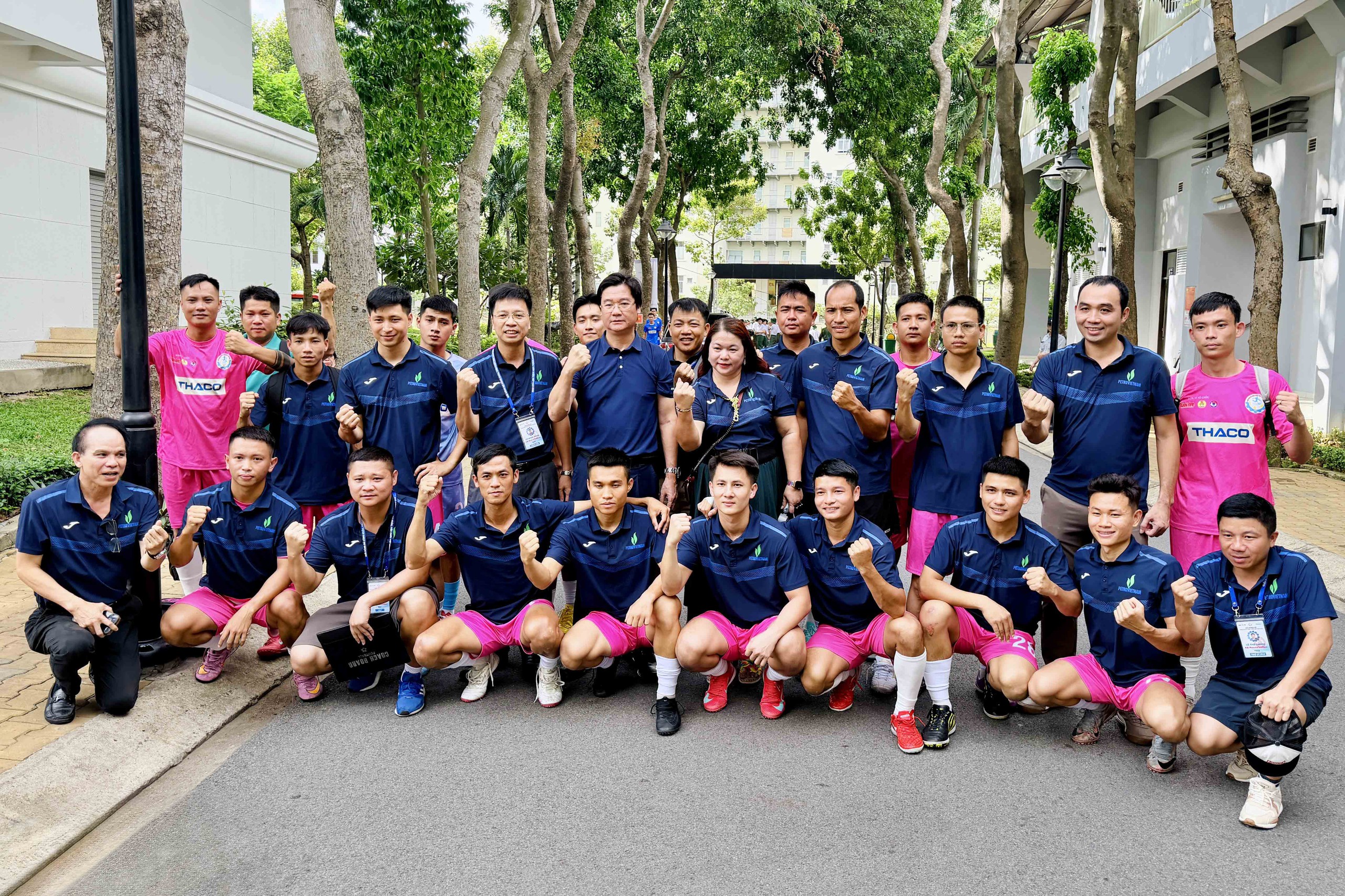 Chung kết Giải bóng đá công nhân, viên chức Việt Nam 2026 (16h): Phó Thủ tướng Lê Tiến Châu dự khán trận chung kết - Ảnh 9.