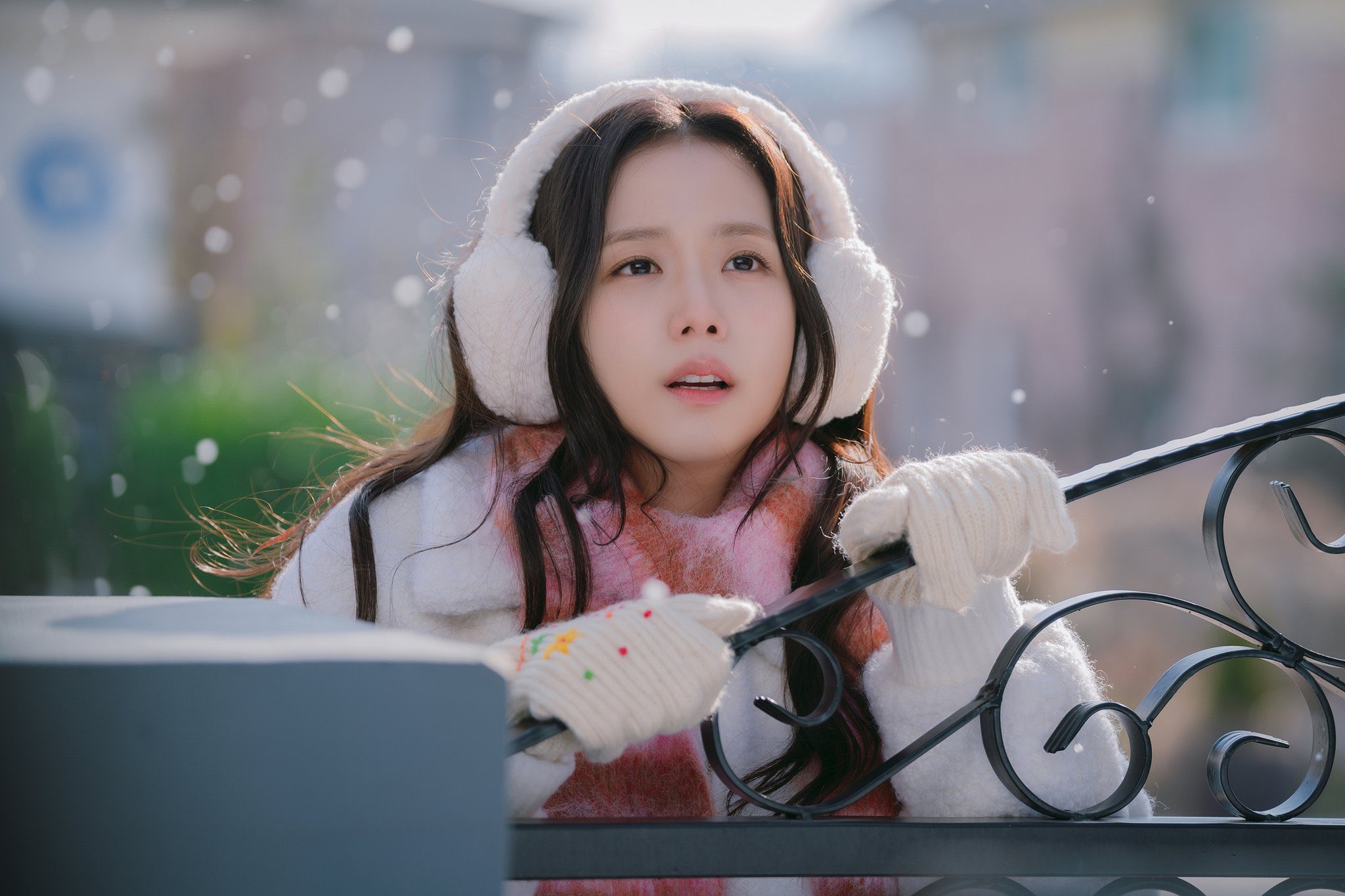 Khán giả 'năn nỉ' Jisoo BlackPink dừng đóng phim vì bất tài - Ảnh 1.