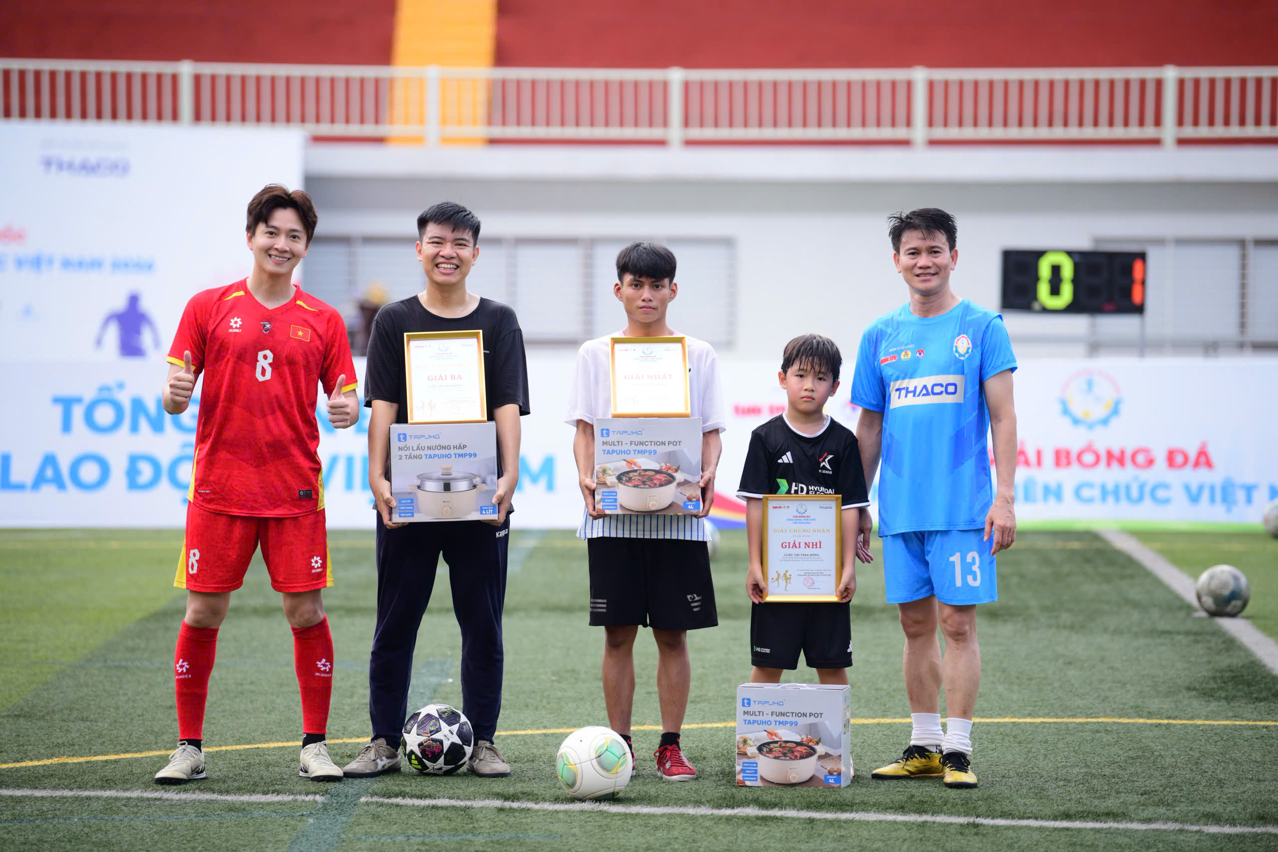 Mãn nhãn cuộc thi tâng bóng tại Giải bóng đá công nhân, viên chức Việt Nam 2026 - Ảnh 1.