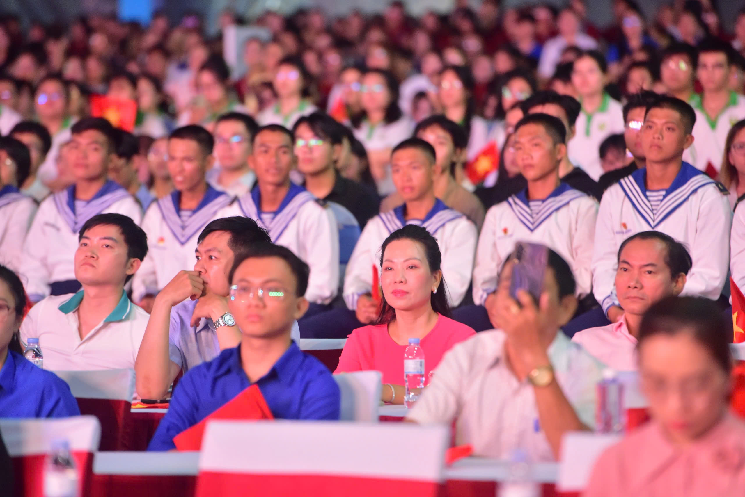 'Rạng rỡ tên Người' kết nối triệu trái tim hướng về TP.HCM sau 50 năm mang tên Bác - Ảnh 3.
