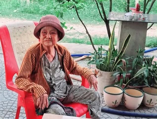 Một đời gánh tiếng rao, gánh nghĩa tình của bà Tư - Ảnh 1.