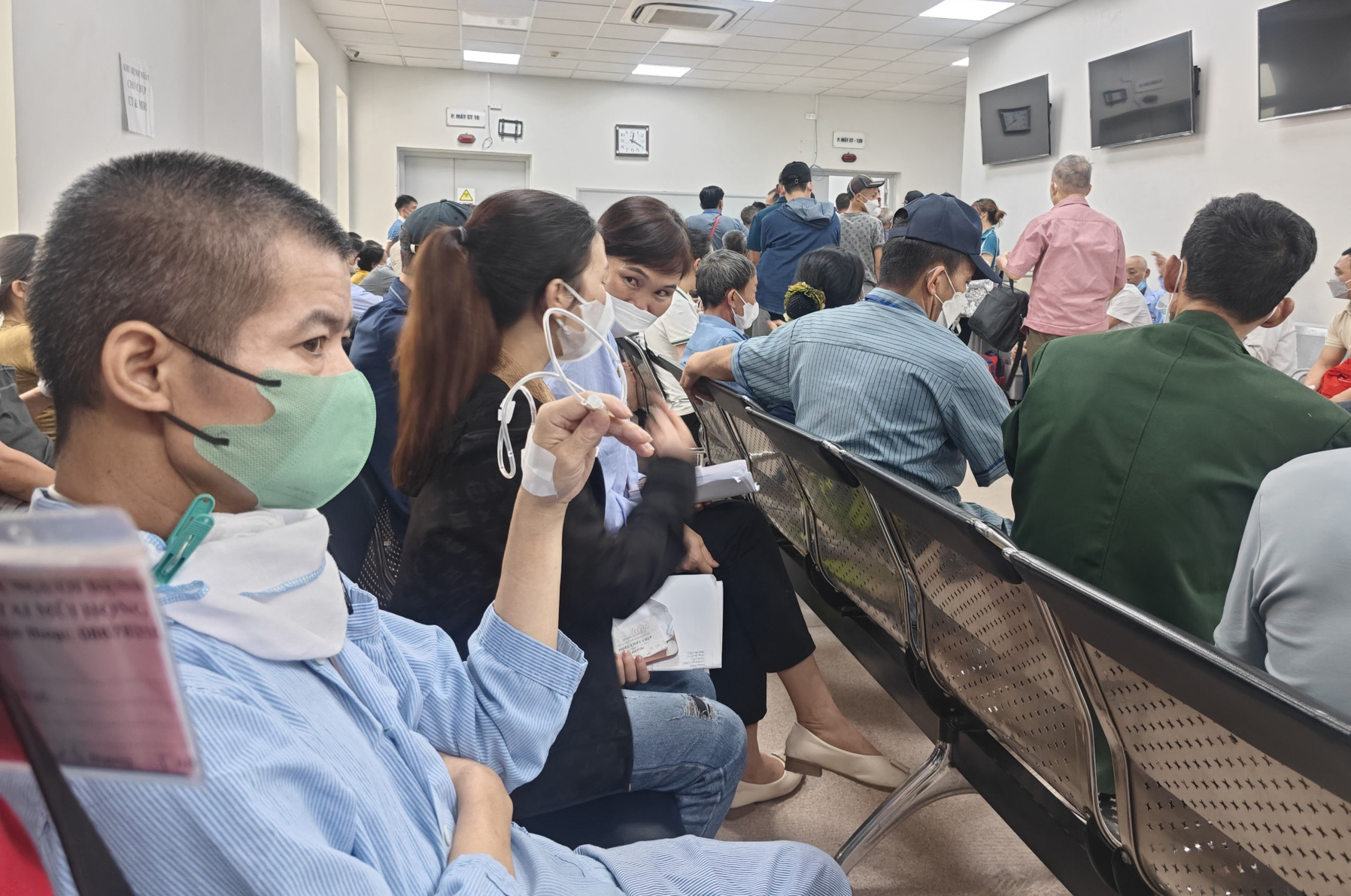 Bộ Y tế sẽ nghiên cứu, đánh giá nguyên nhân khiến ca mắc ung thư gia tăng - Ảnh 1.