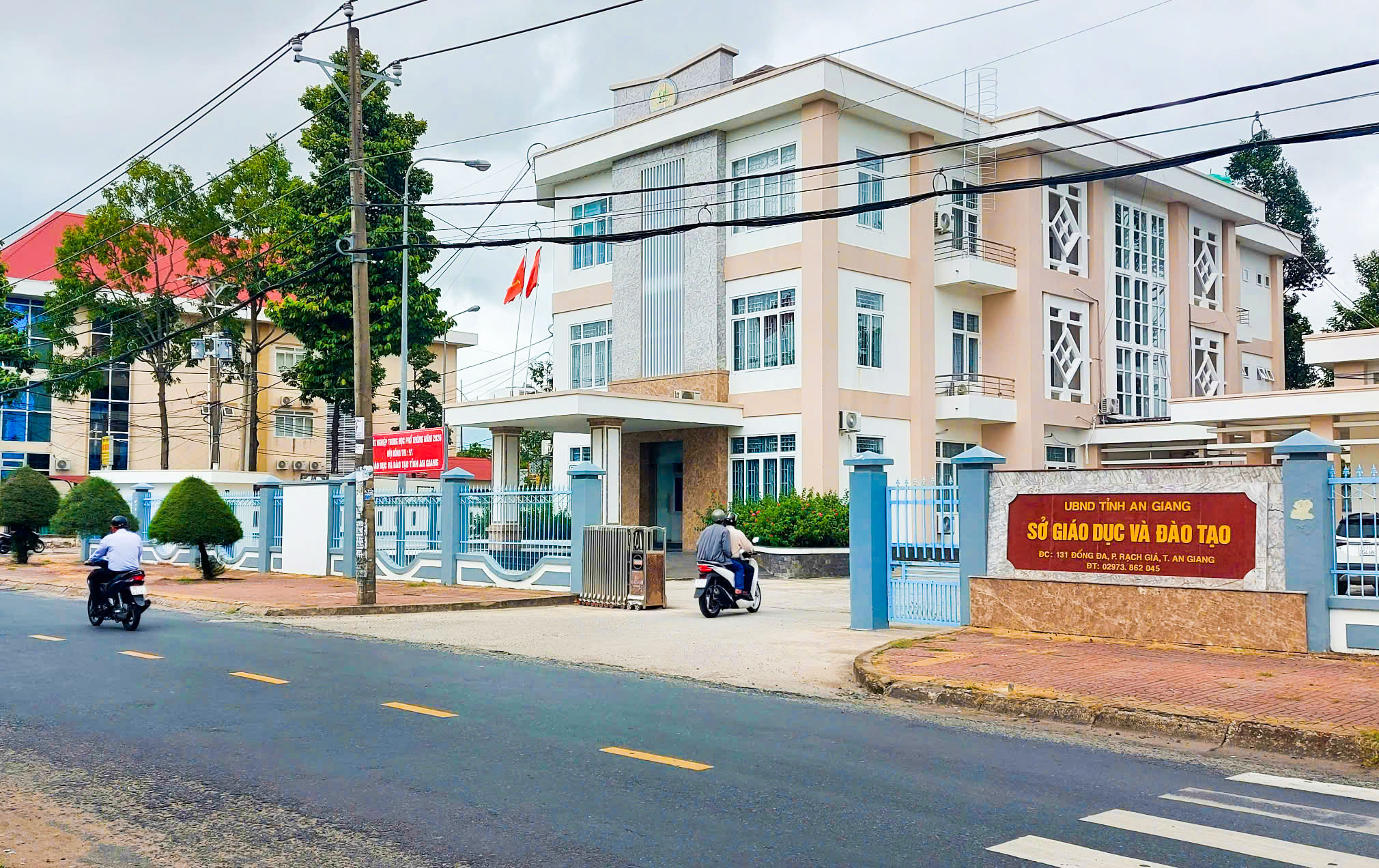 Phát hiện sai phạm Giáo dục An Giang: Kiến nghị thu hồi hơn 3 , 8 tỉ đồng ngân sách - Ảnh 1.