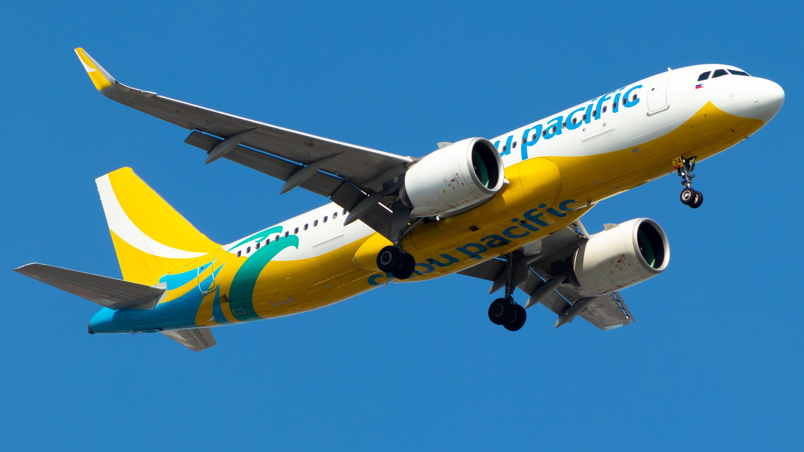 Mua vé Vietnam Airlines, sao lại lên máy bay Cebu Pacific? - Ảnh 1.