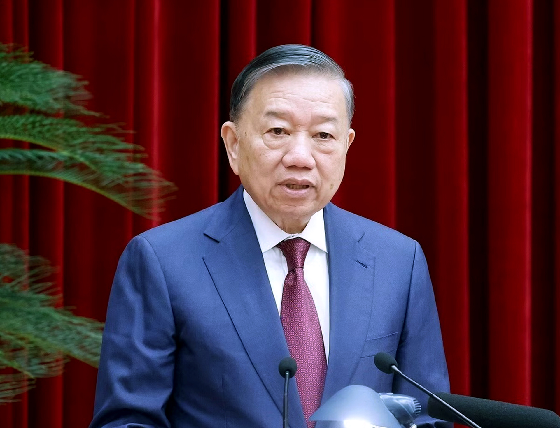 Khai mạc Hội nghị Trung ương 3: Xem xét, quyết định nhiều vấn đề quan trọng - Ảnh 2.