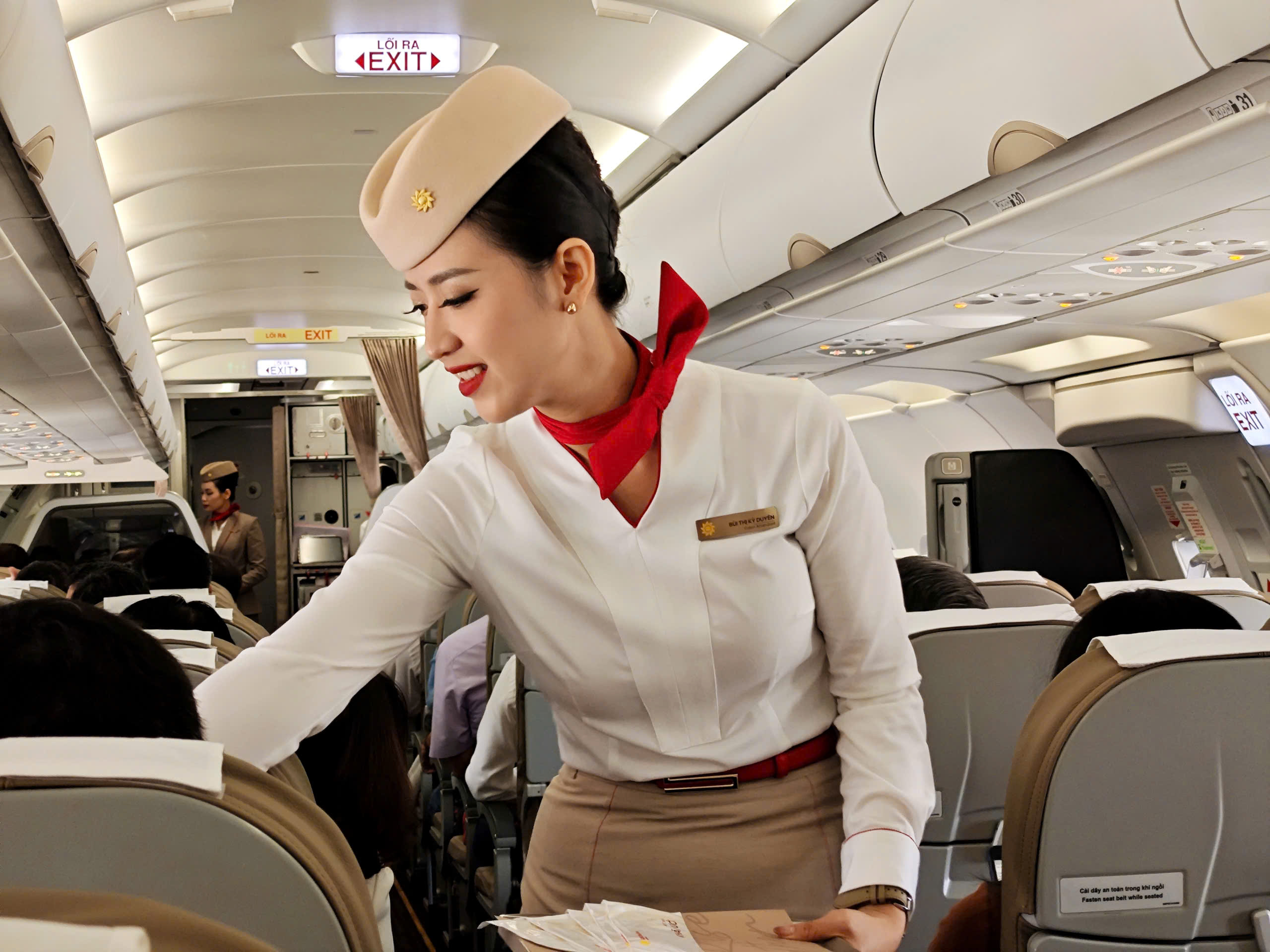 Tiếp viên hàng không Việt được các hãng quốc tế săn đón trong năm 2026 - Ảnh 3.