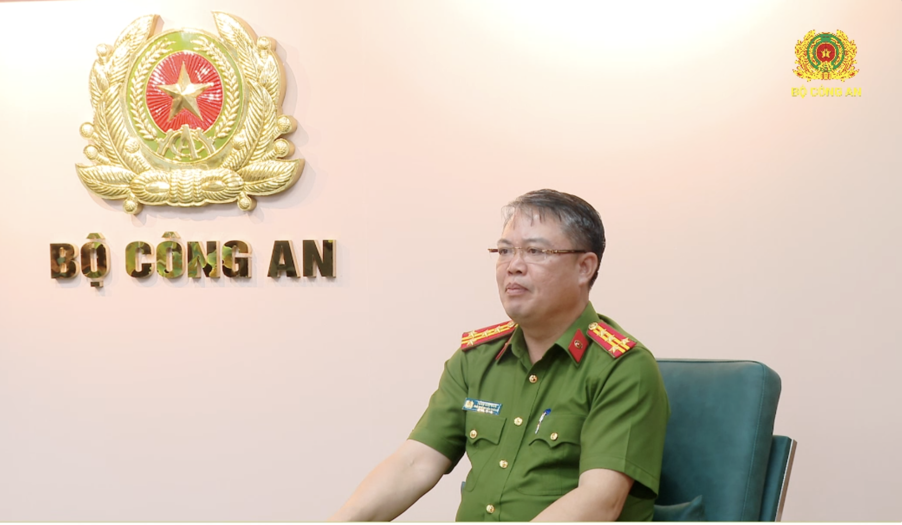 Ông chủ chuỗi Nha khoa thẩm mỹ Đại Nam bị cáo buộc lừa hàng triệu khách hàng lắp răng sứ - Ảnh 1.