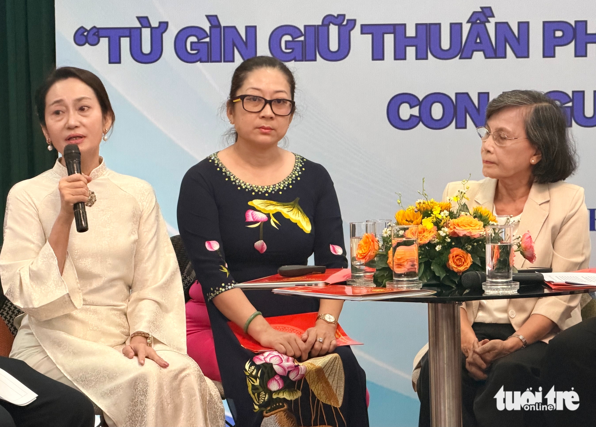 Xây dựng hệ giá trị con người TP.HCM: Không chỉ dừng ở giữ gìn thuần phong mỹ tục - Ảnh 3.