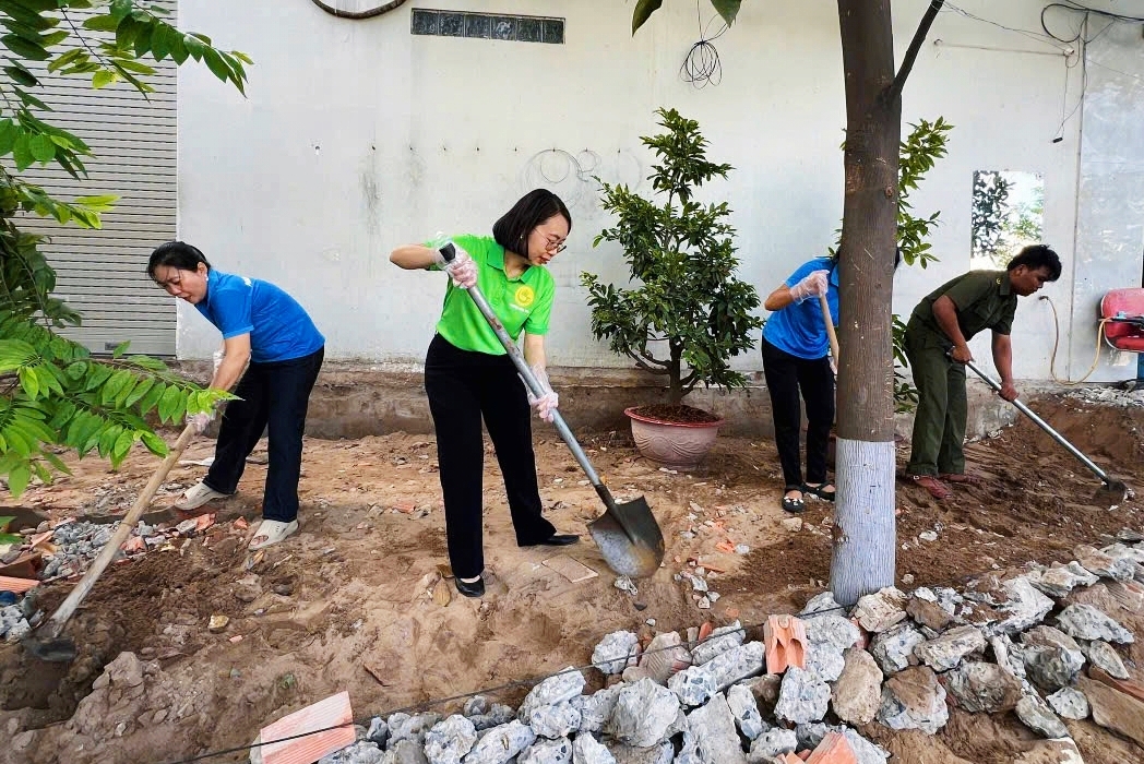 Phường Bình Tân biến 52 khu đất dôi dư thành công viên mini, điểm sinh hoạt cộng đồng - Ảnh 1.