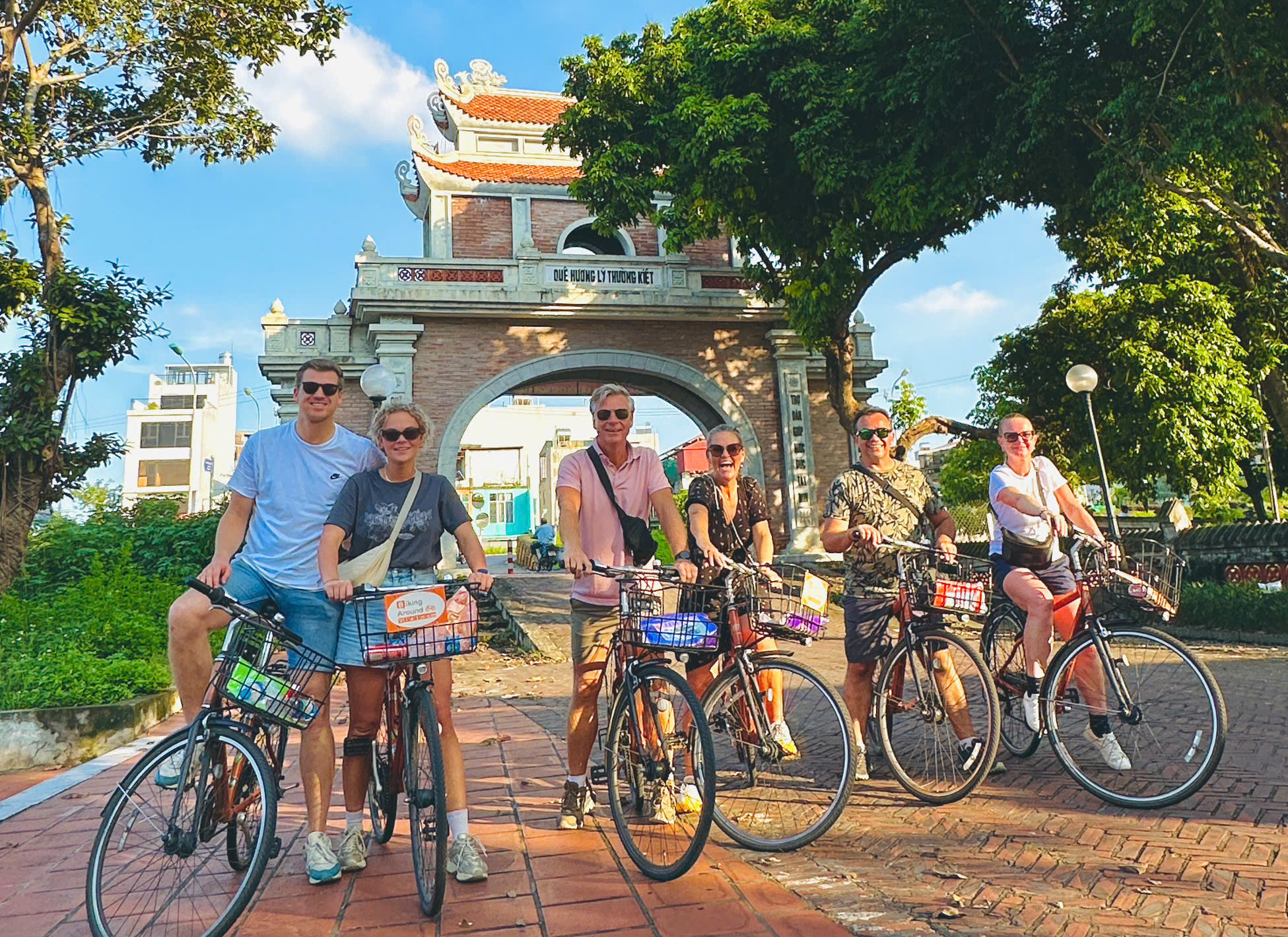 Điều gì khiến Hà Nội được vinh danh thành phố có dịch vụ thân thiện top 2 thế giới - Ảnh 1.