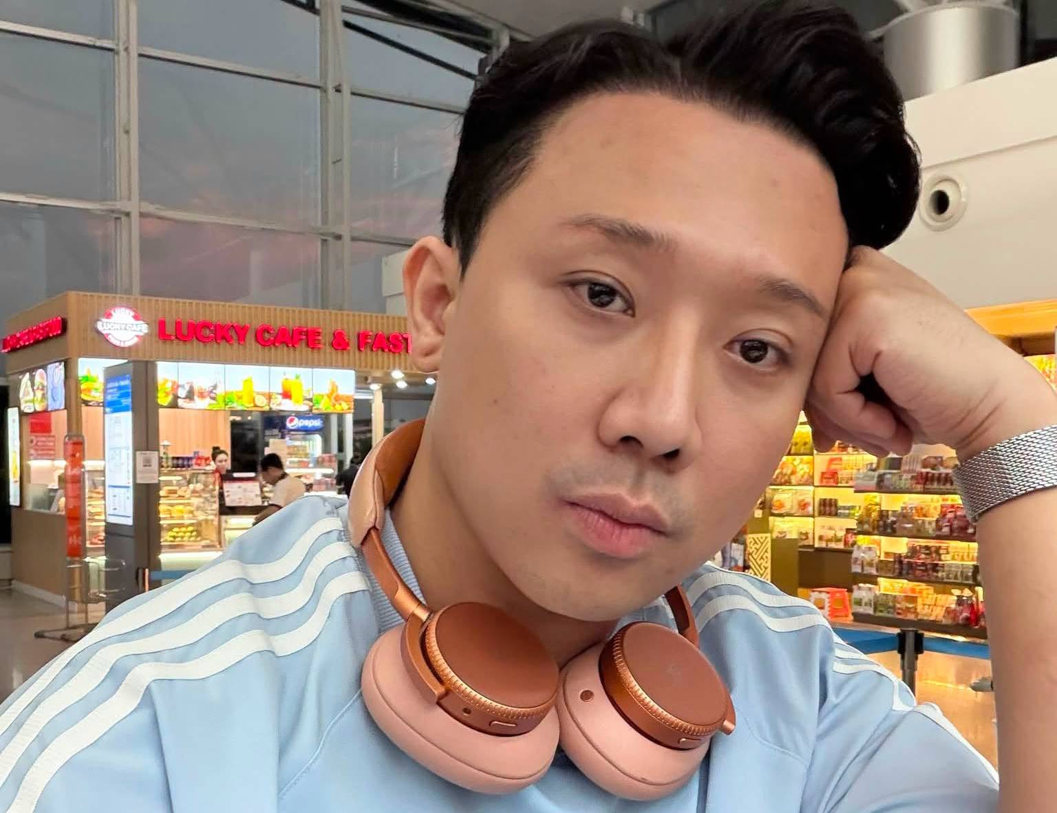 Trấn Thành ngỡ 'đẹp nhất phường Thạnh Mỹ Lợi' khi lọt đề cử Top 100 gương mặt đẹp thế giới - Ảnh 1.