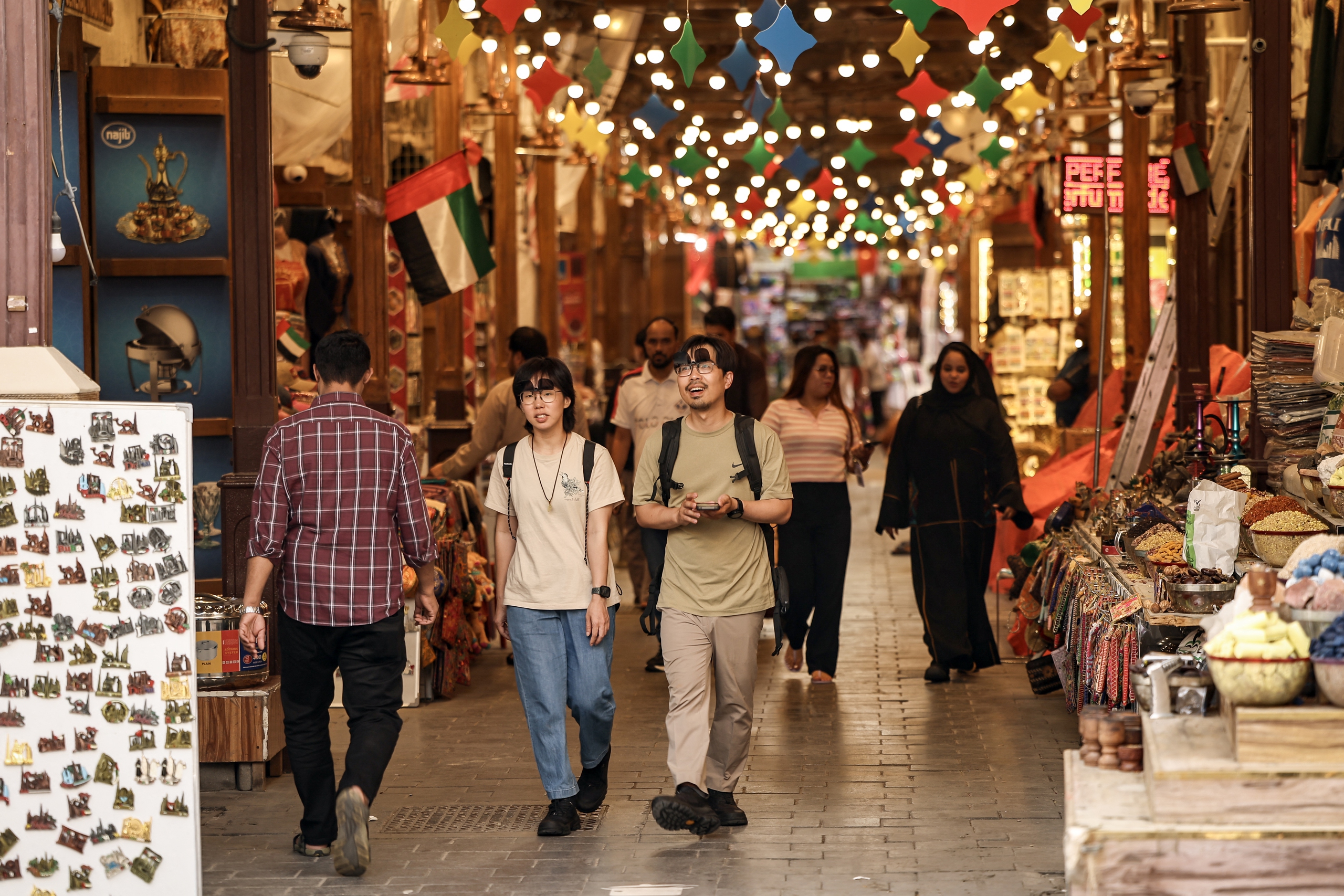 Dubai mời công dân làm 'đại sứ du lịch', mời bạn bè tới du lịch để nhận ưu đãi hơn 800 USD - Ảnh 1.