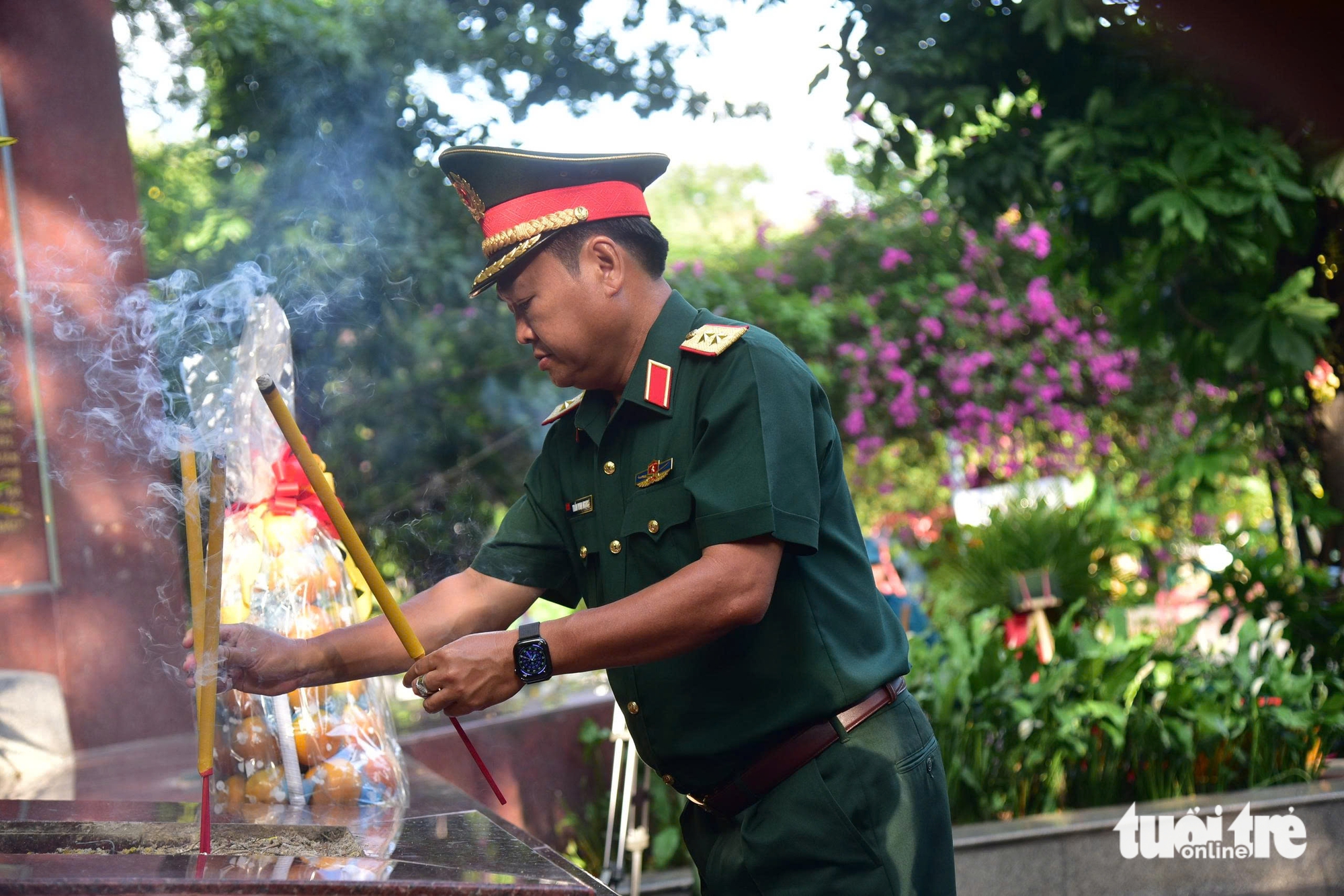 Sao sáng dẫn đường, Mãi mãi tuổi 20 tri ân các anh hùng liệt sĩ - Ảnh 2.