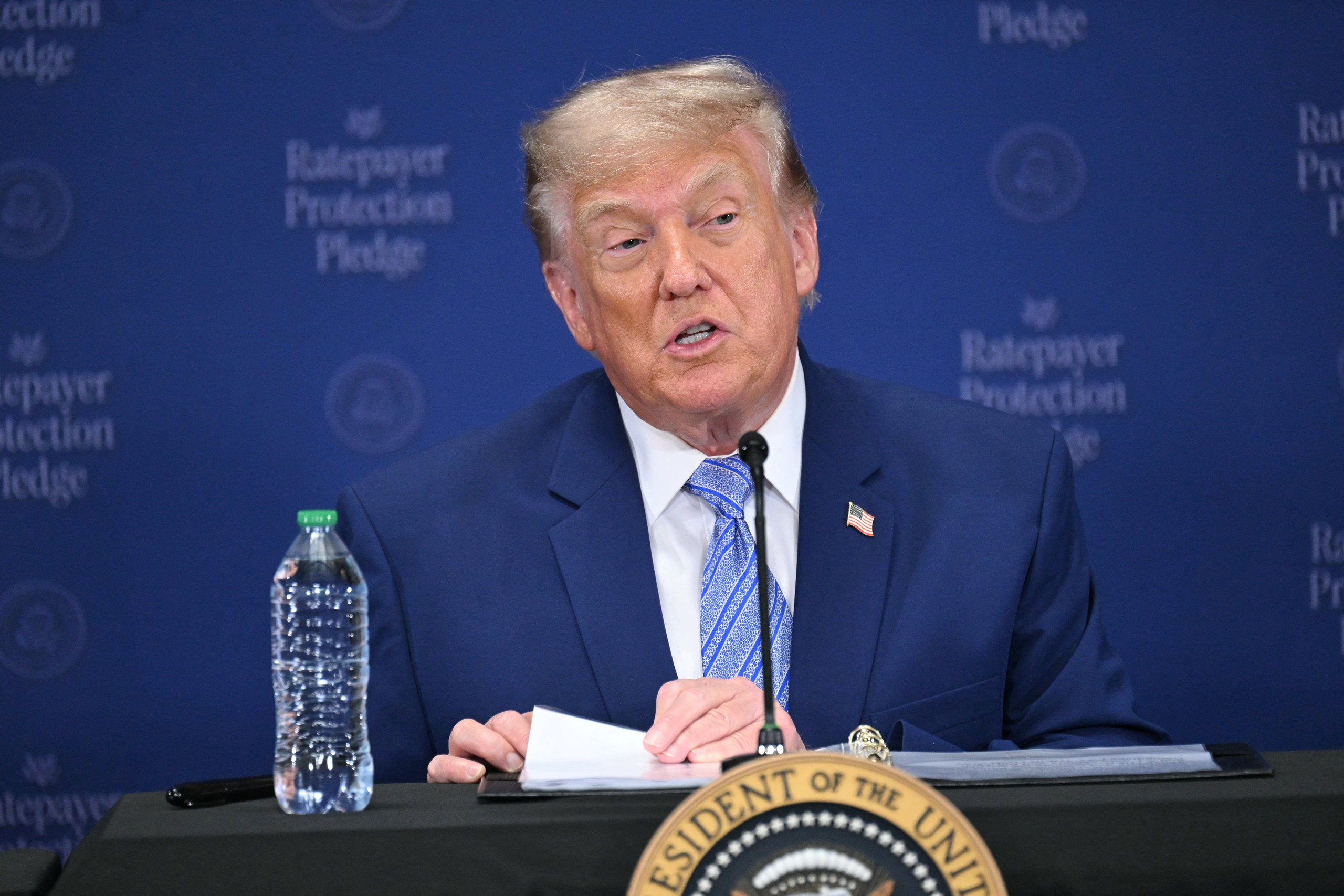 Tin tức thế giới 24-7: Ông Trump nói sẽ dùng tiền Iran để bồi thường thiệt hại, tiết lộ thời điểm ông Tập thăm Mỹ - Ảnh 1.