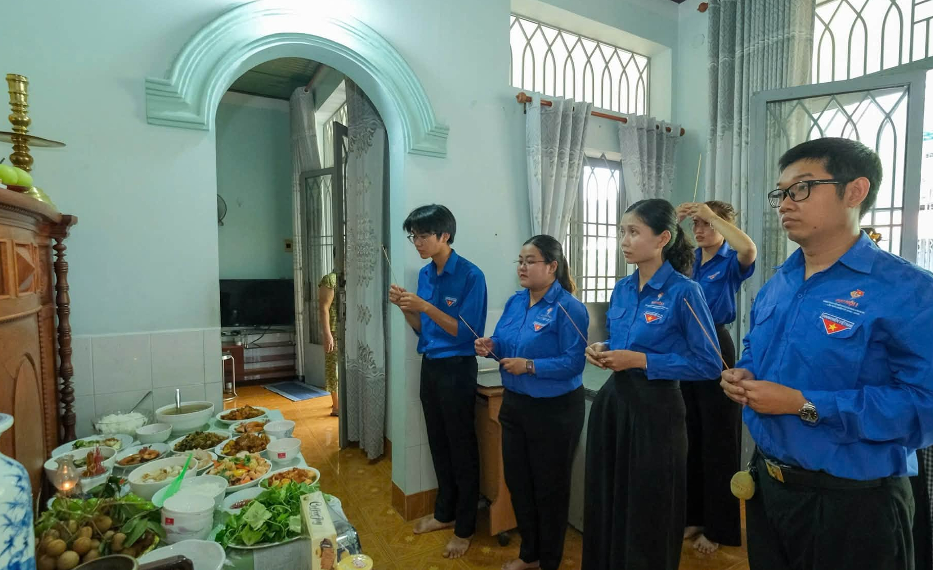 'Bữa cơm tri ân' để người trẻ hiểu hơn đạo lý 'Uống nước nhớ nguồn' nhân dịp 79 năm Ngày Thương binh – Liệt sĩ - Ảnh 2.