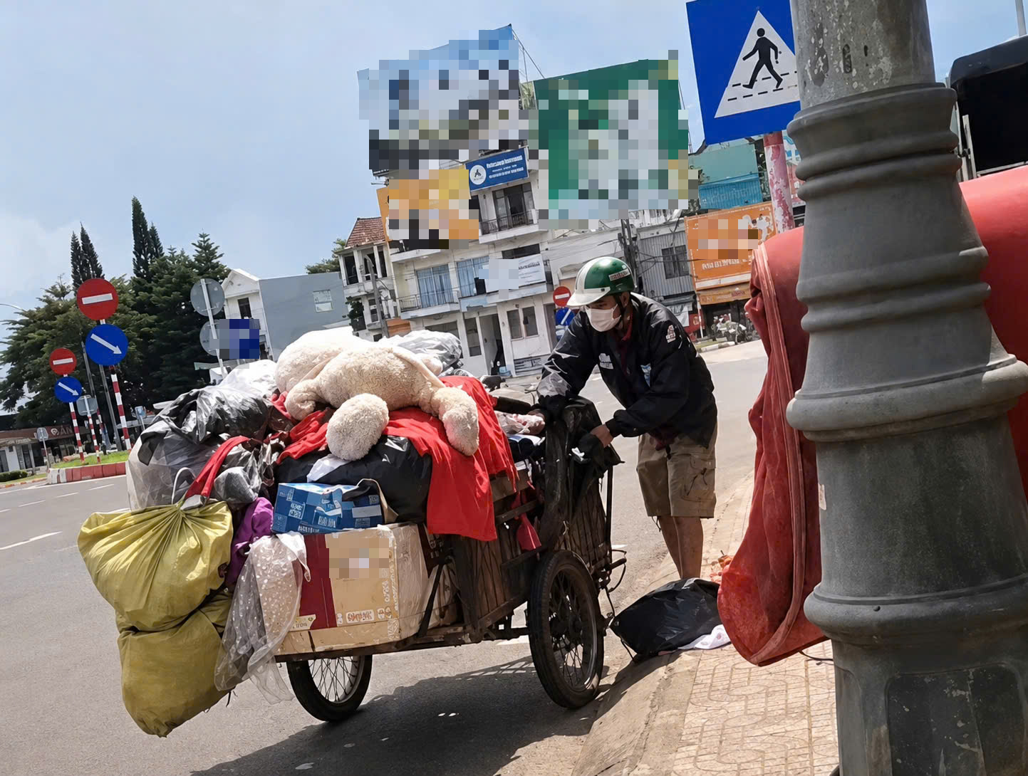 Phát hiện xả thải gây ô nhiễm, người dân Đắk Lắk hãy gọi đường dây nóng - Ảnh 1.