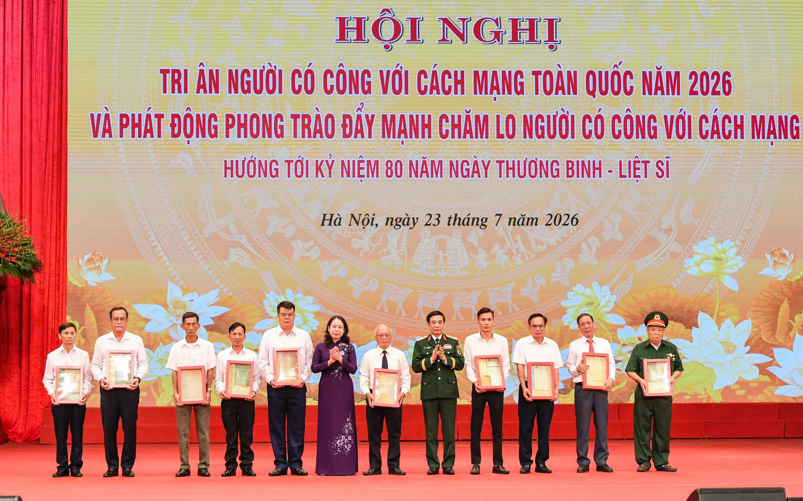Thủ tướng Lê Minh Hưng: Thời gian không ngừng trôi, mái đầu người mẹ tìm con, người vợ tìm chồng giờ đã bạc trắng - Ảnh 3.