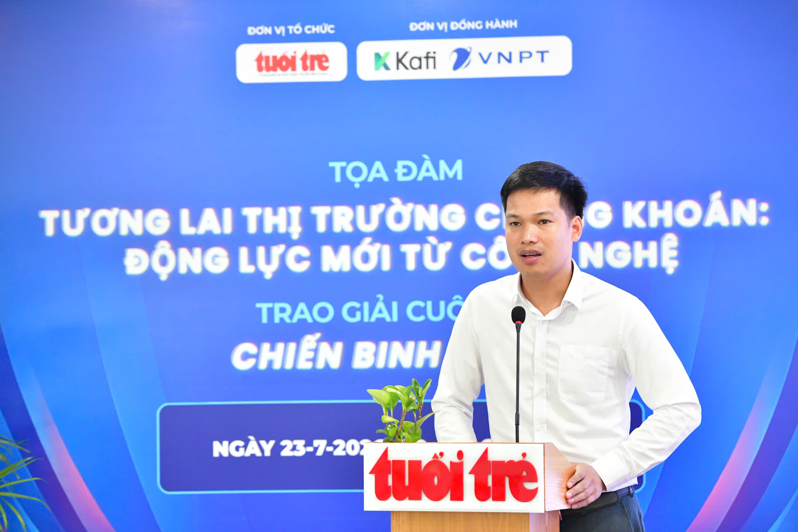 - Ảnh 2.