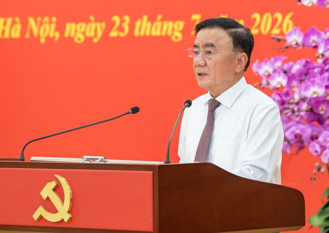 4 ủy viên Trung ương Đảng và Chủ tịch HĐND tỉnh An Giang nhận nhiệm vụ mới - Ảnh 2.