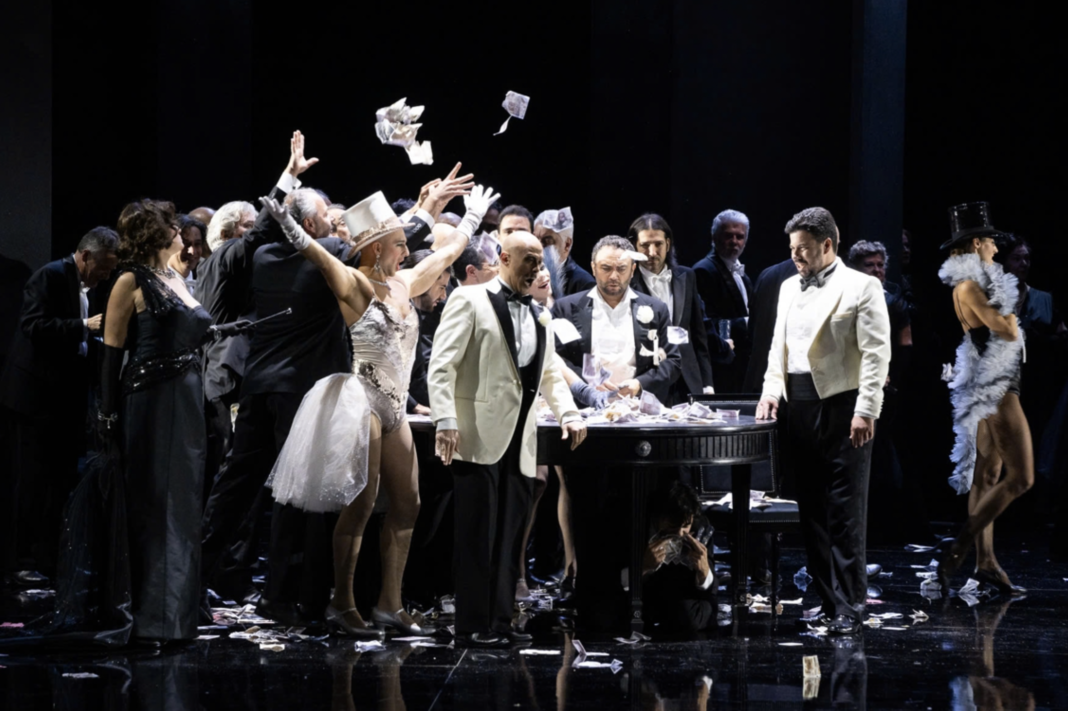 La Traviata - Ảnh 3.