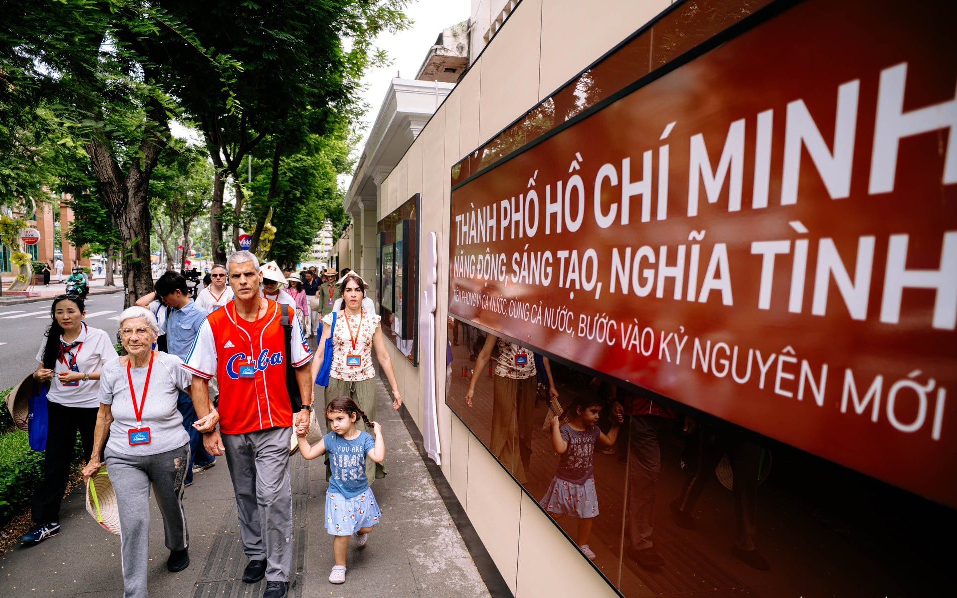 Can food tell Ho Chi Minh City's story? Diplomats say yes - Ảnh 2.