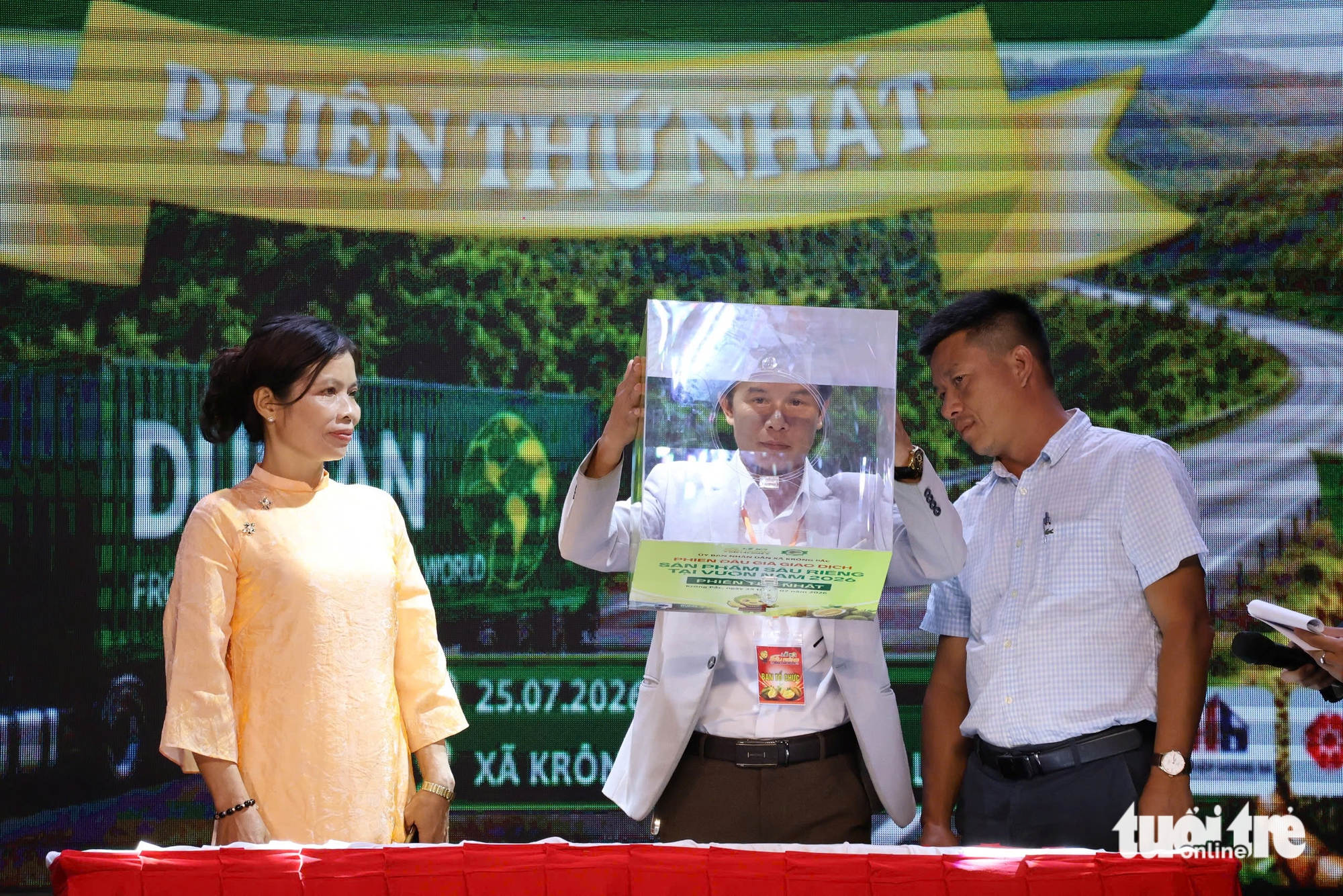 Đấu giá sầu riêng tại vườn, lô hàng gần 24 tỉ đồng ở Đắk Lắk - Ảnh 6.