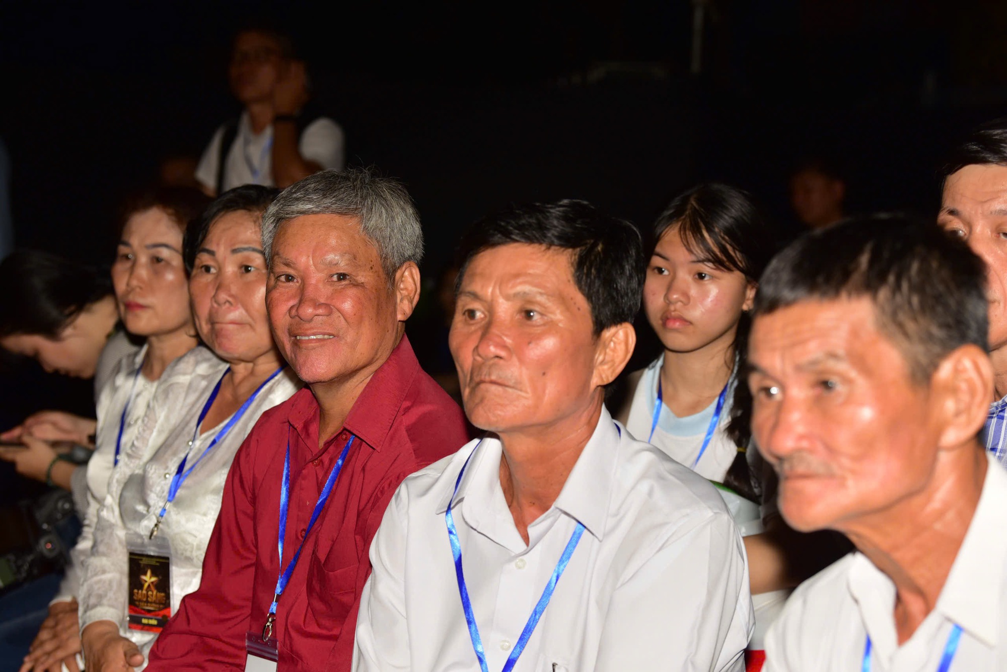 Trao di vật Liệt sĩ Huỳnh Văn Quên cho gia đình ở Vàm Cỏ, hài cốt tìm thấy là anh 'Hai Quên' - Ảnh 8.